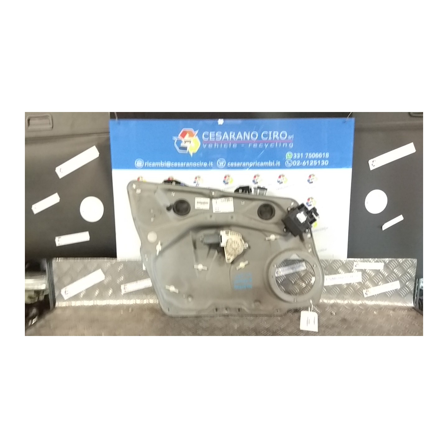 ALZACRISTALLO ELETTR. PORTA POST. SX. 108 MERCEDES-BENZ CLASSE B (T245) (03/05-03/13) 266920 A1697303779