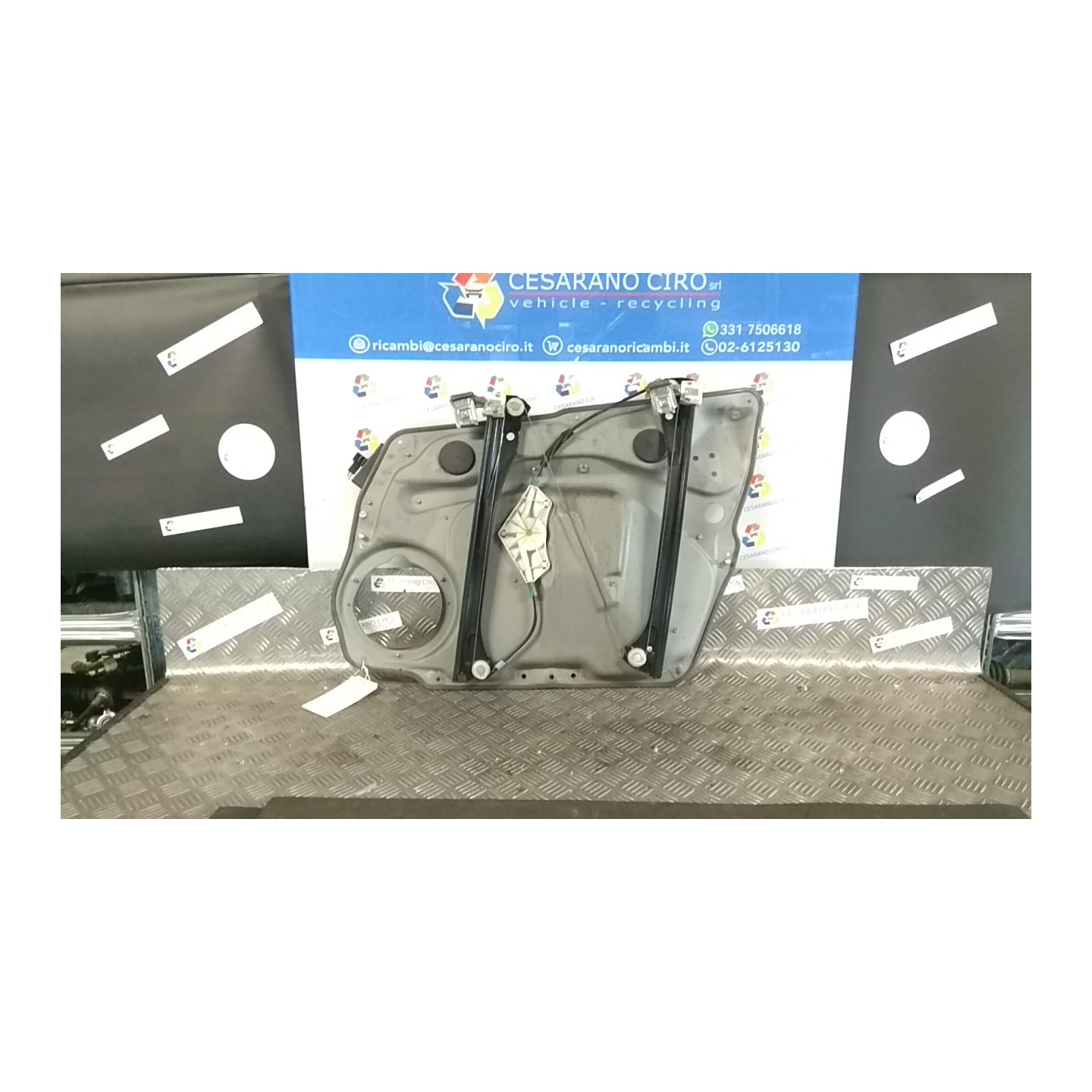 ALZACRISTALLO ELETTR. PORTA POST. SX. 108 MERCEDES-BENZ CLASSE B (T245) (03/05-03/13) 266920 A1697303779