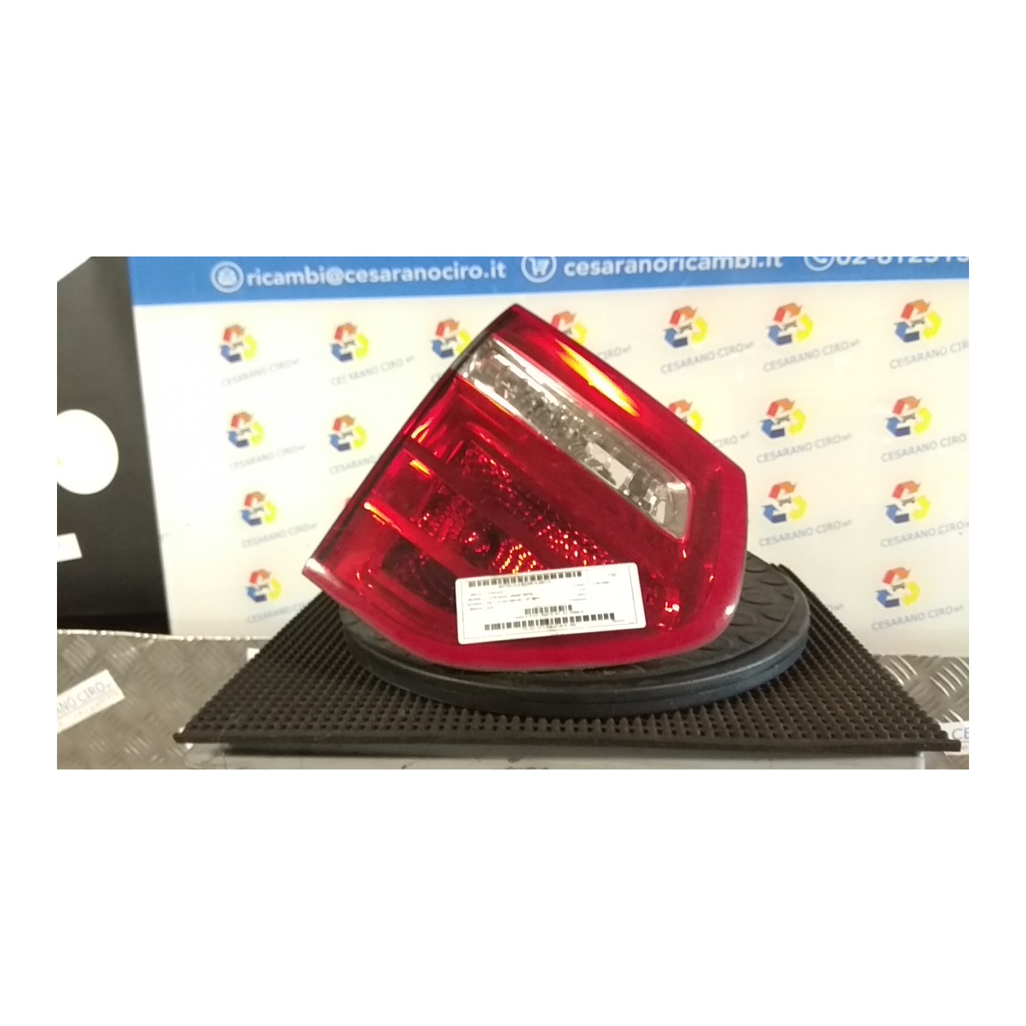 FANALE POST. PARTE INT. SX. 113 CITROEN C4 PICASSO (09/06-08/13) 9HZ 6350LR