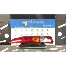 FANALE POST. P/PORTELLO POST. DX. 147 RENAULT KANGOO (04/03-03/09) D7FG7 8200150621