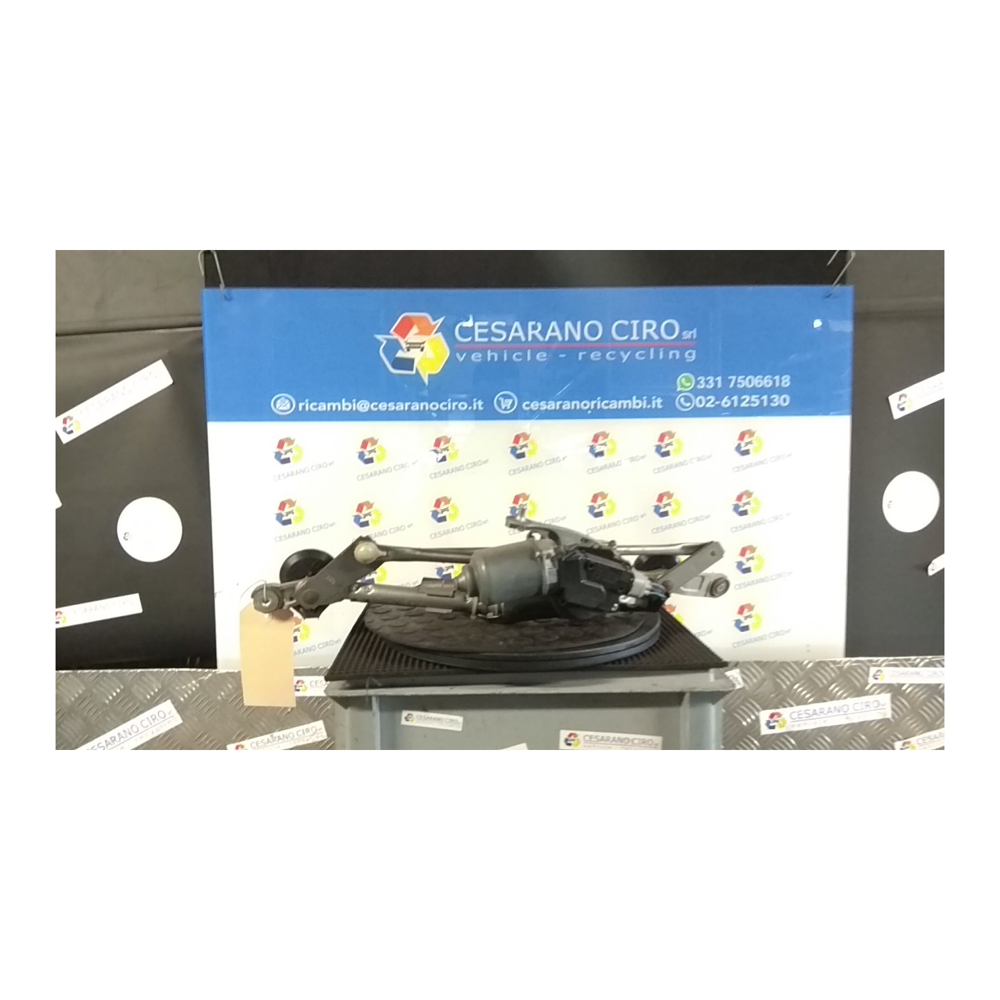 MOTORINO TERGIPARABREZZA 002 TOYOTA AURIS (01/07-) 1ZRFE 8511012A10