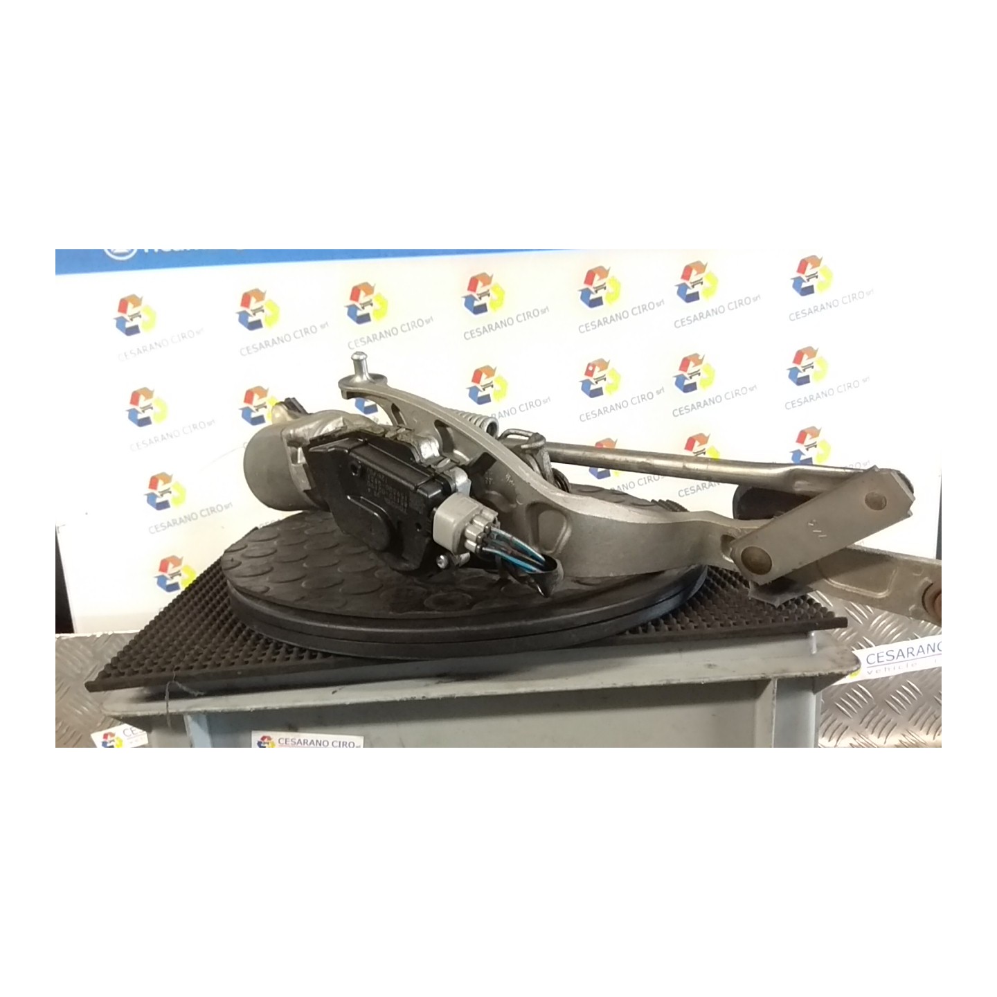 MOTORINO TERGIPARABREZZA 002 TOYOTA AURIS (01/07-) 1ZRFE 8511012A10