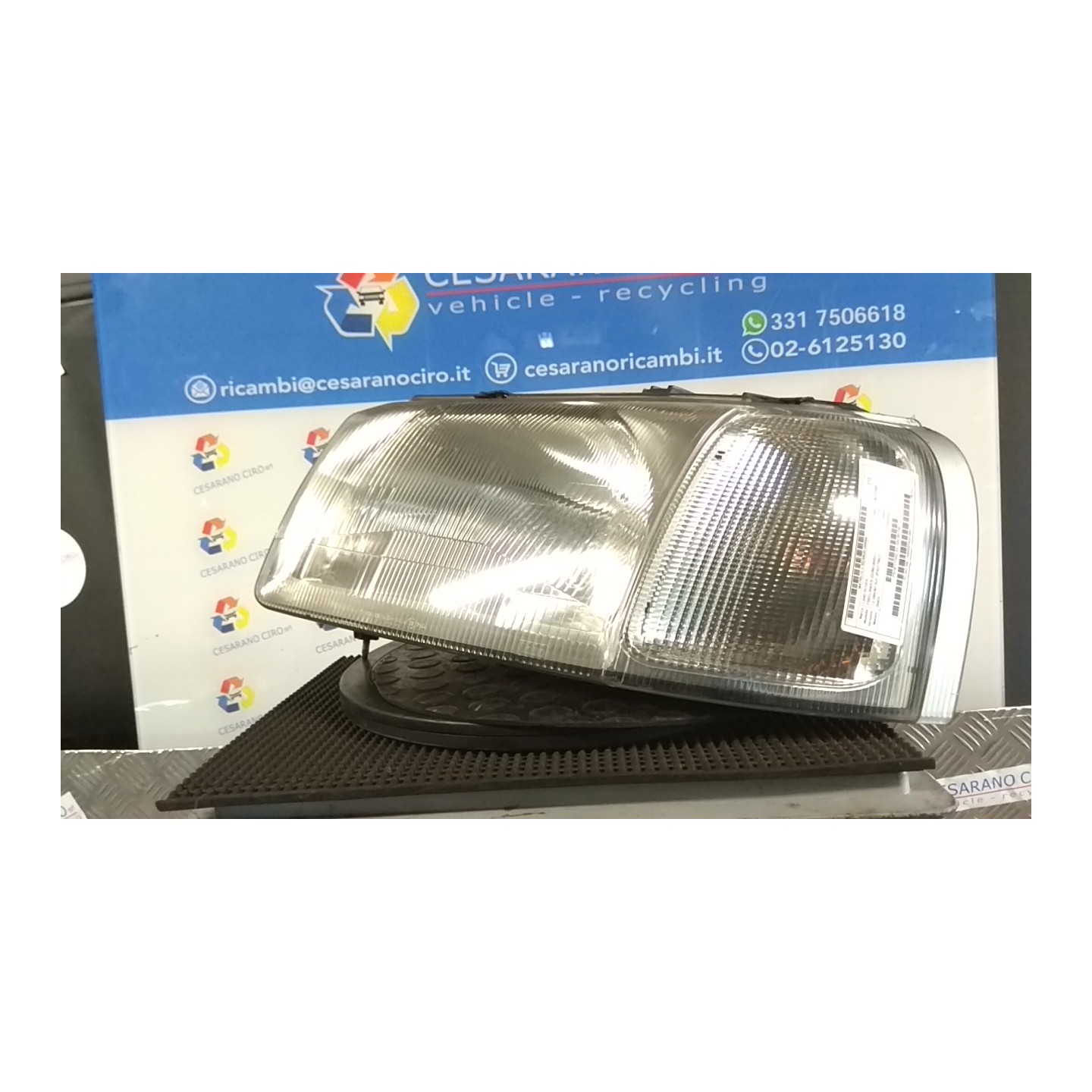 PROIETTORE SX. 058 LAND ROVER FREELANDER (02/98-08/02) 204D3 XBC001750