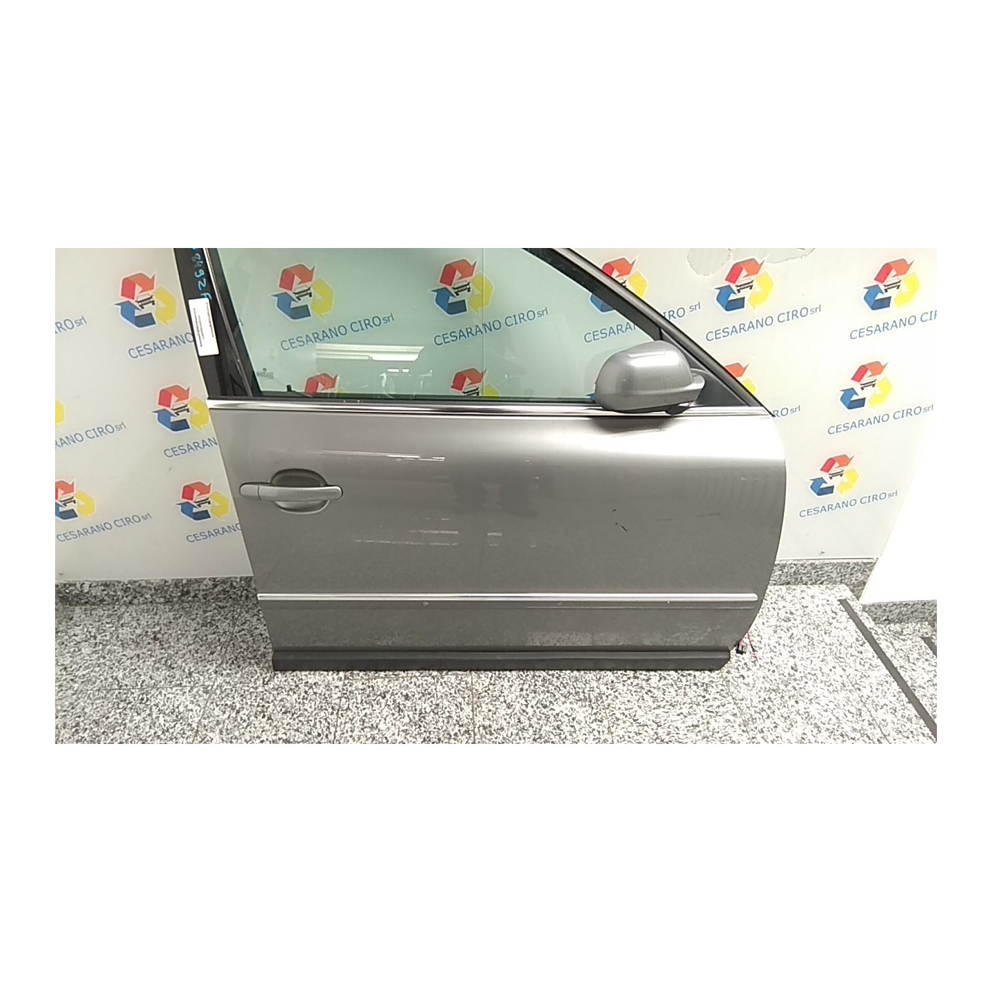 PORTA ANT. DX. 022 VOLKSWAGEN PASSAT (3B) (10/00-03/06) AVF 3B4831052BE