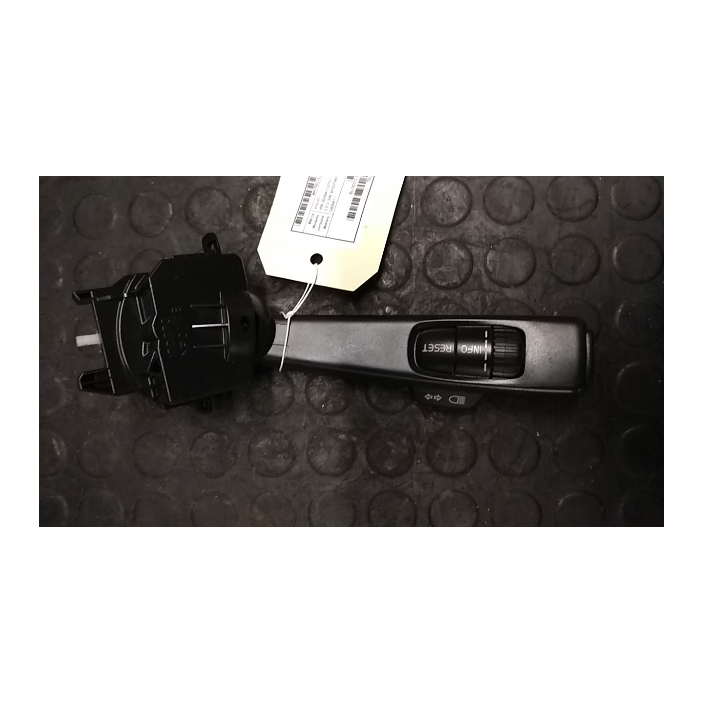 BLOCCO COMANDO VOLANTE LUCI 107 VOLVO V50 (02/04-12/12) D4204T 8682868