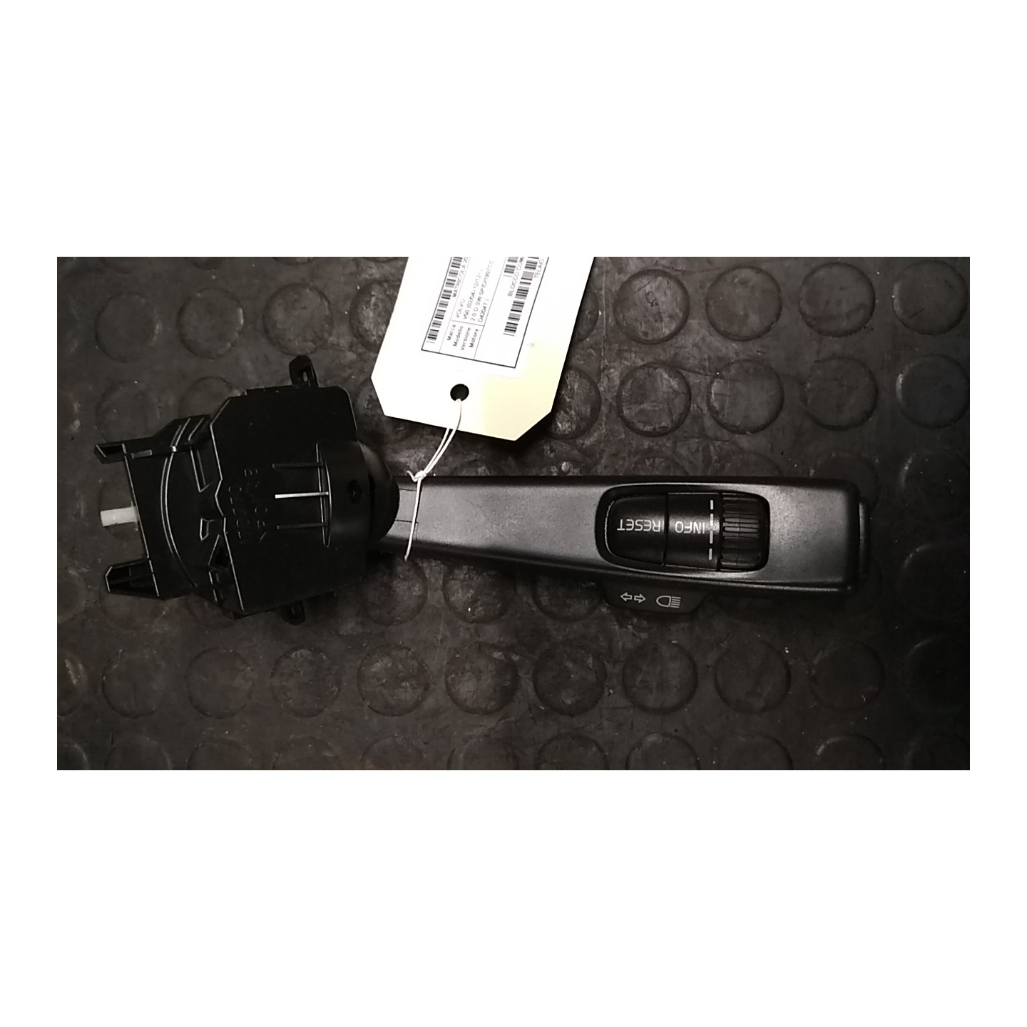 BLOCCO COMANDO VOLANTE LUCI 107 VOLVO V50 (02/04-12/12) D4204T 8682868