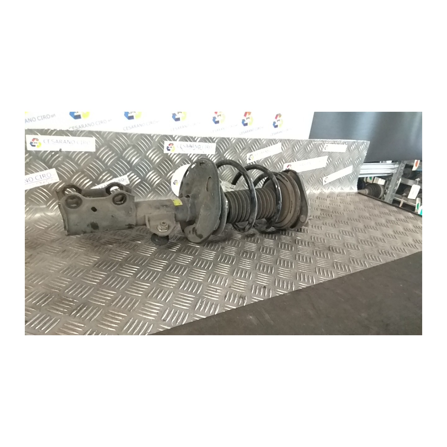 AMMORTIZZATORE ANT. DX. 064 TOYOTA AURIS (01/07-) 1ZRFE 4851080334