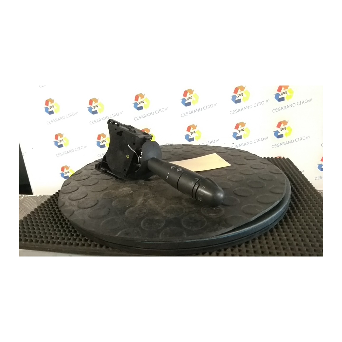 BLOCCO COMANDI TERGICRISTALLI 082 RENAULT TRAFIC (06/01-09/06) F9QU7 7701050685