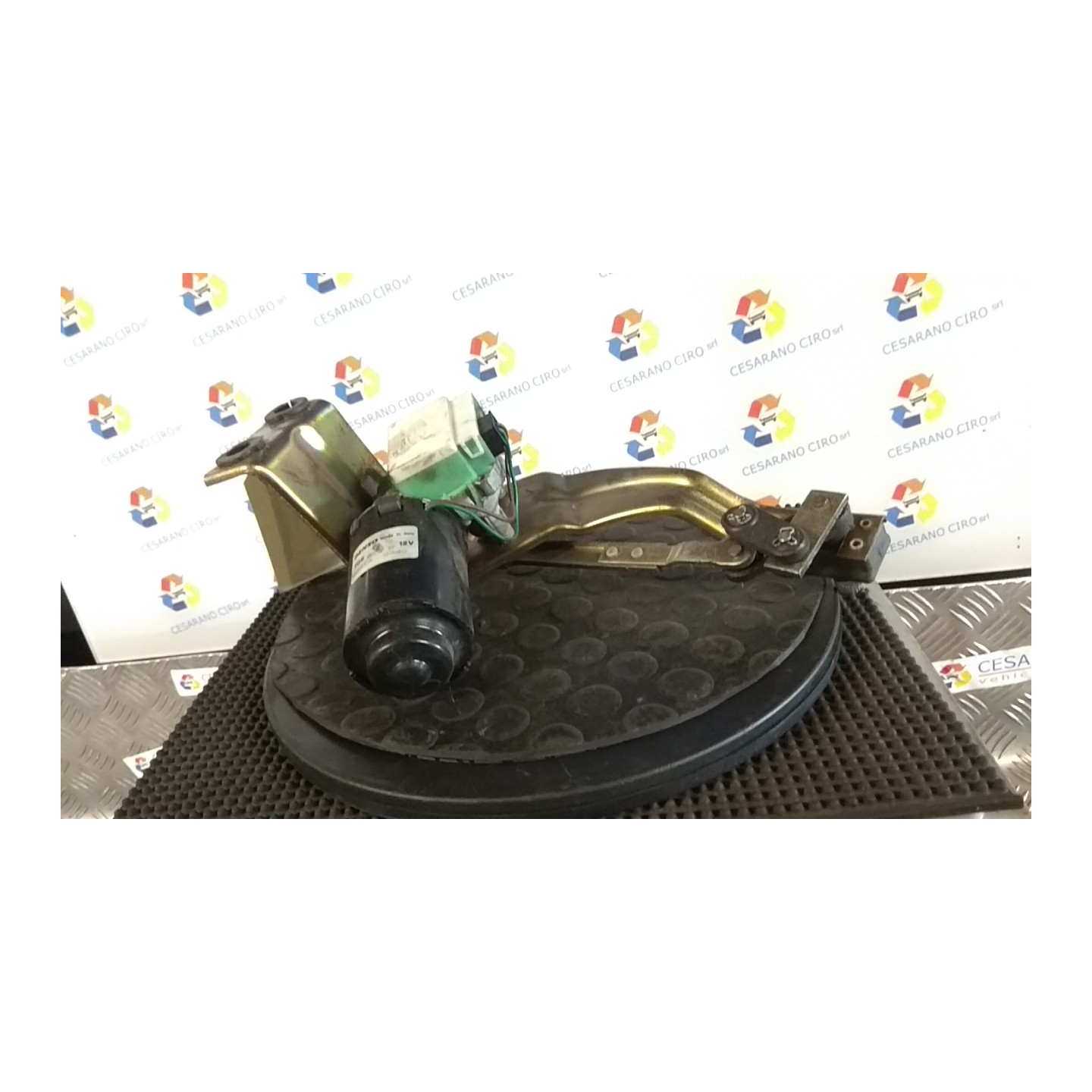 MECCANISMO TERGIPARABREZZA CON MOTORINO BOSCH 047 FIAT PANDA 1A SERIE (03/92-03/04) 187A1000 7607376