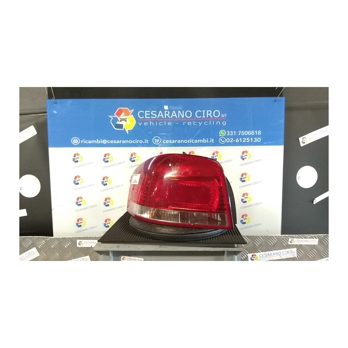 FANALE POST. C/RETRONEBBIA SX. 133 AUDI A3 (8P) (04/03-06/10) BKD 8P0945095