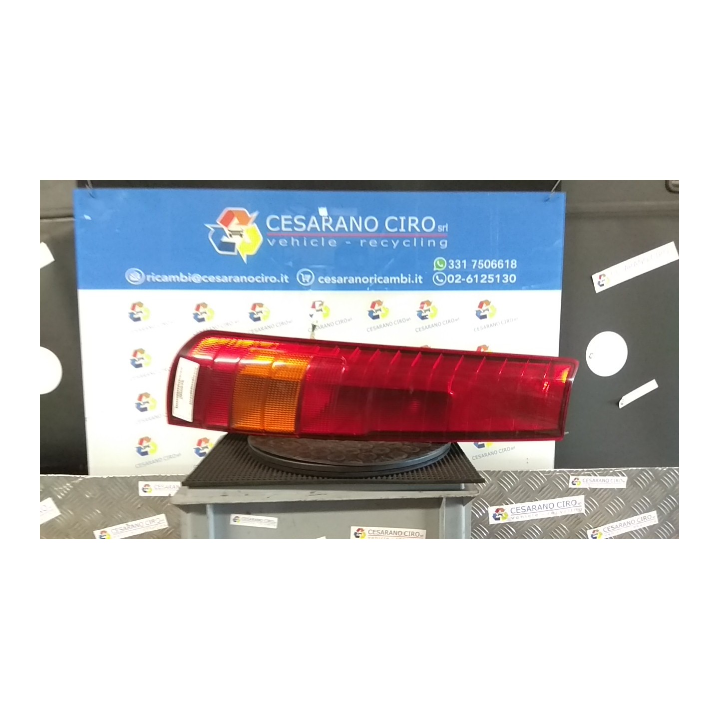 FANALE POST. SX. 010 MITSUBISHI SPACE RUNNER (09/99-12/01) 4G64 MR465605