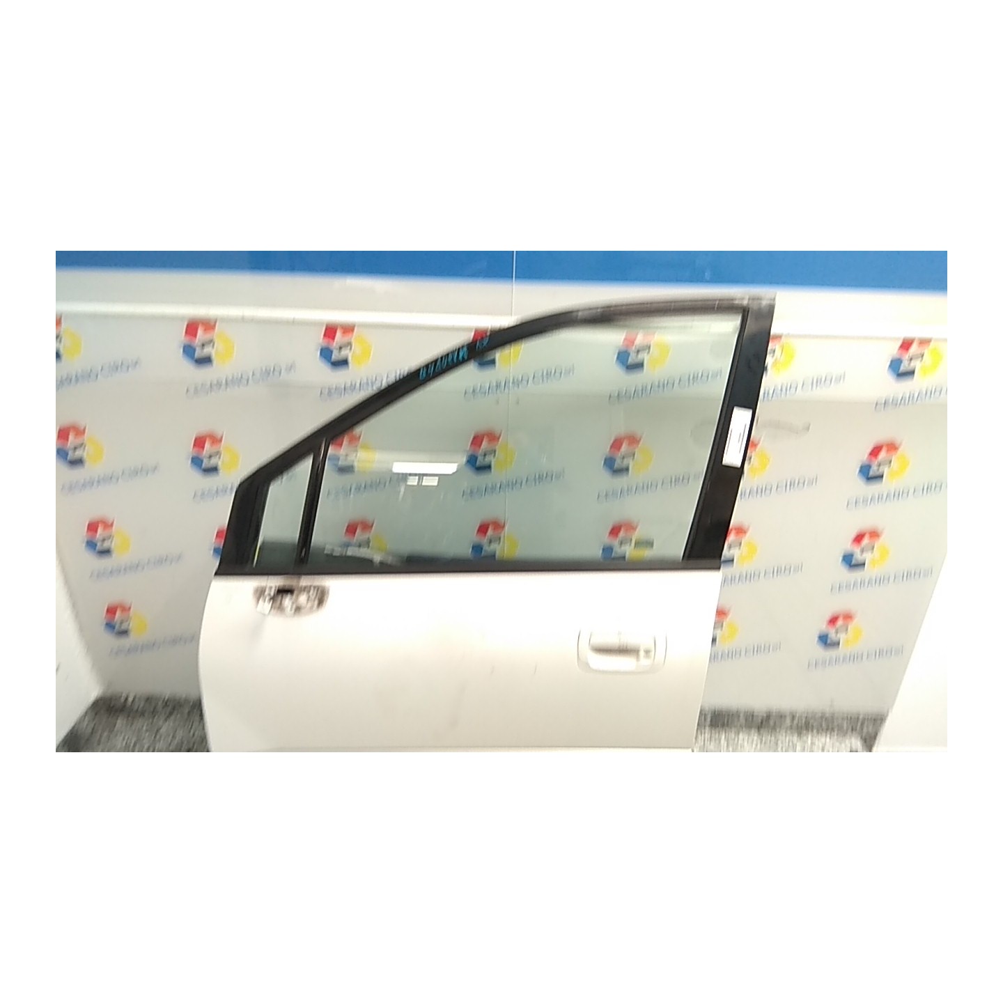 PORTA ANT. DX. 102 MITSUBISHI SPACE RUNNER (09/99-12/01) 4G64 MR439482