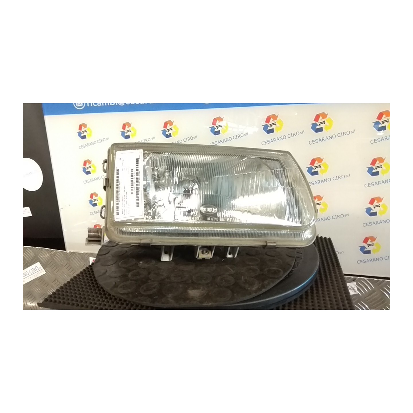 PROIETTORE DX. 018 VOLKSWAGEN POLO 3A SERIE (11/94-09/01) AEE 6N1941016