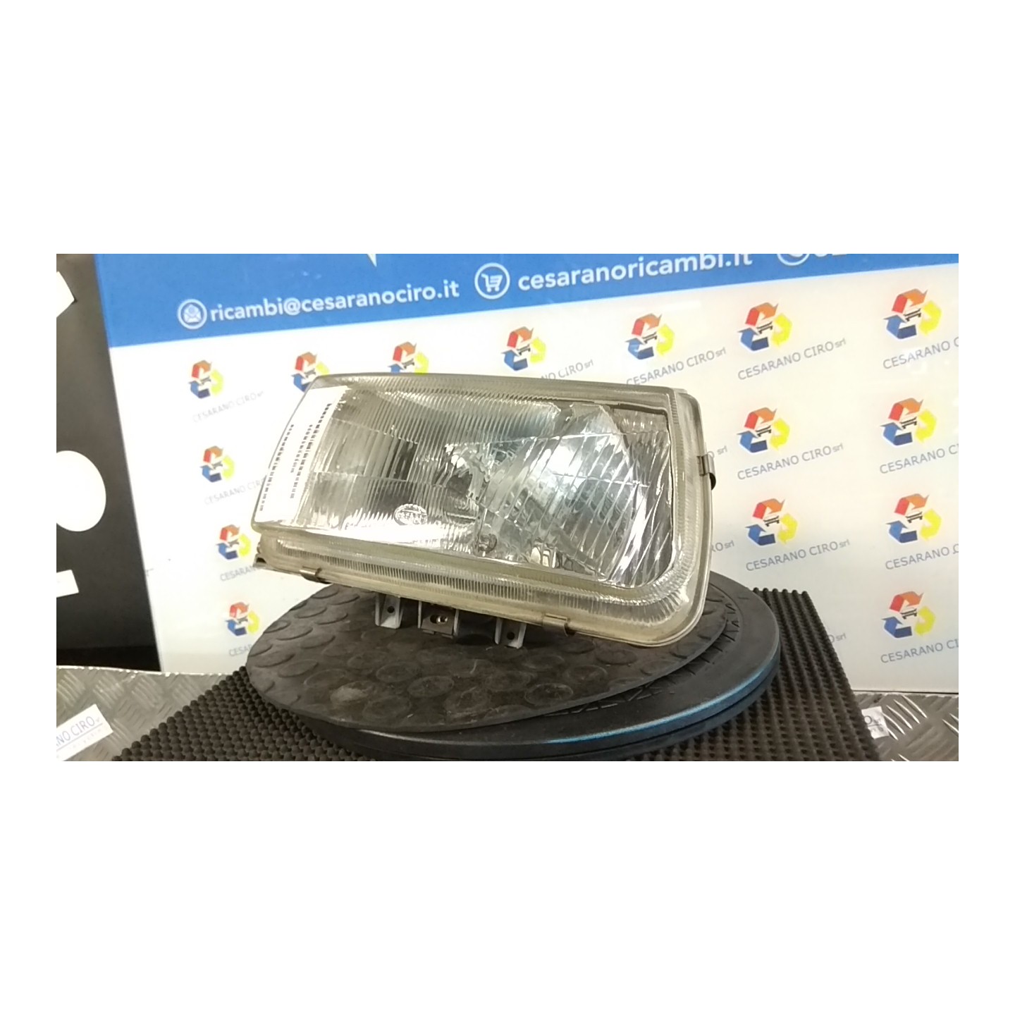 PROIETTORE DX. 018 VOLKSWAGEN POLO 3A SERIE (11/94-09/01) AEE 6N1941016