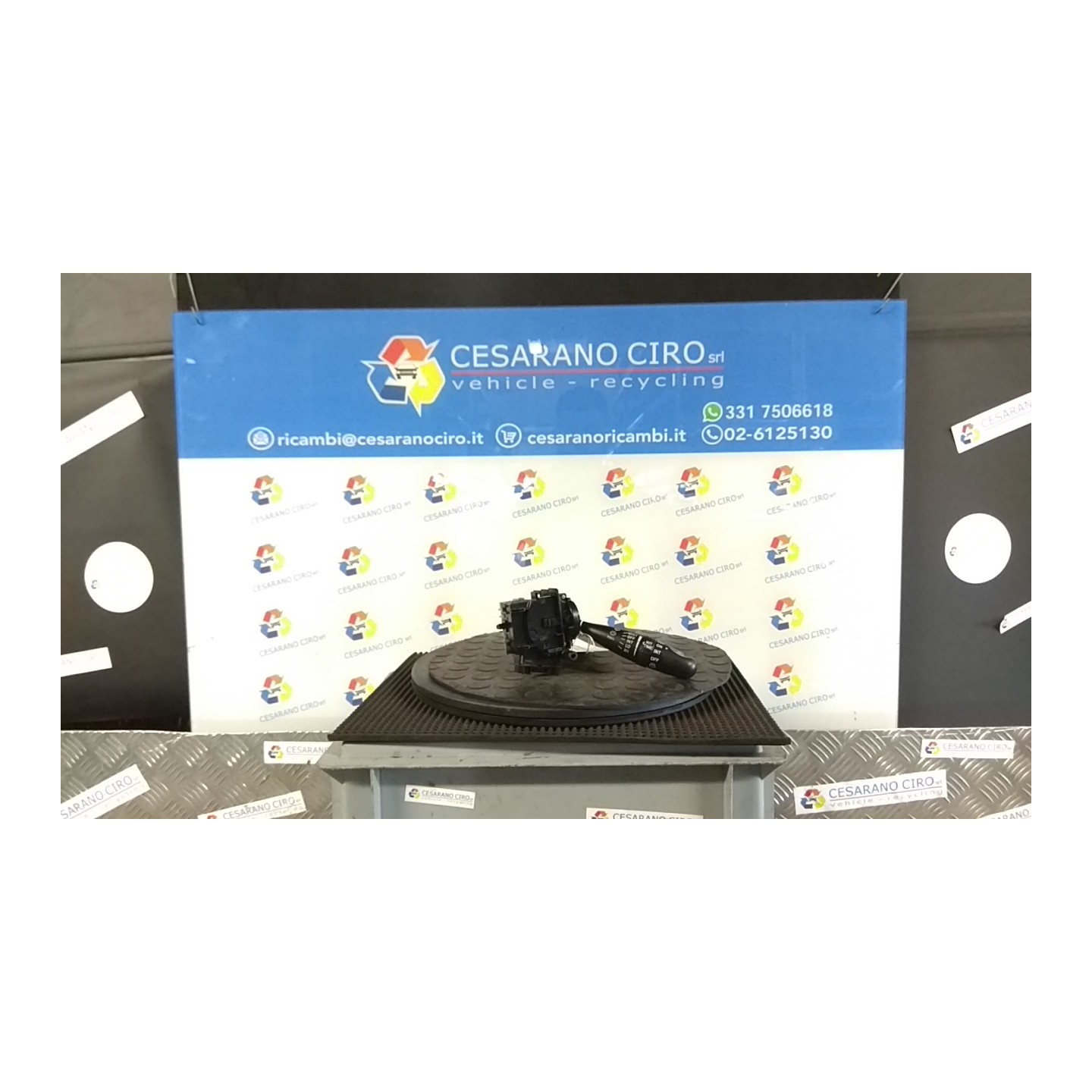 BLOCCO COMANDI TERGICRISTALLI 040 TOYOTA COROLLA 5P (01/02-09/04) 3ZZFE 8465202290