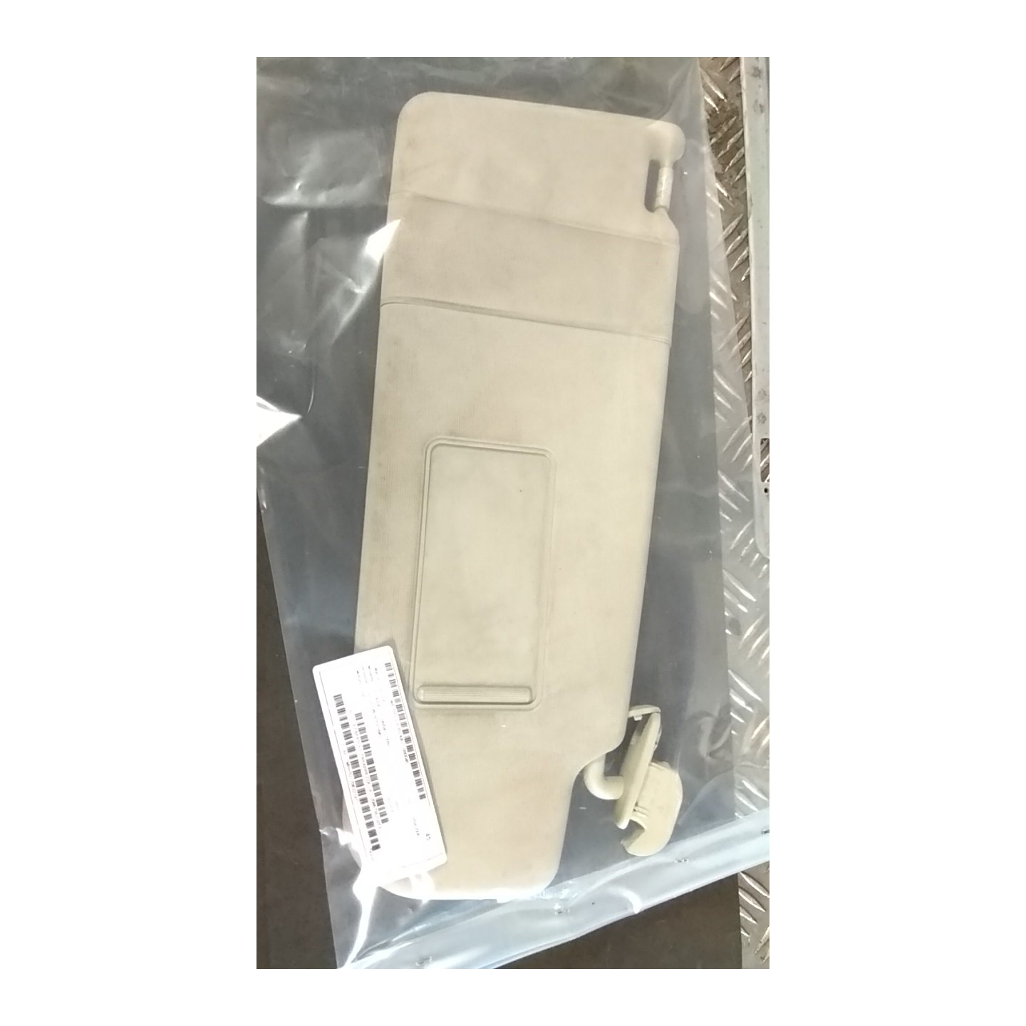 ALETTA PARASOLE PARABREZZA DX. 045 SKODA OCTAVIA (1Z) (08/04-01/09) BKC 1Z0857552Q2F4