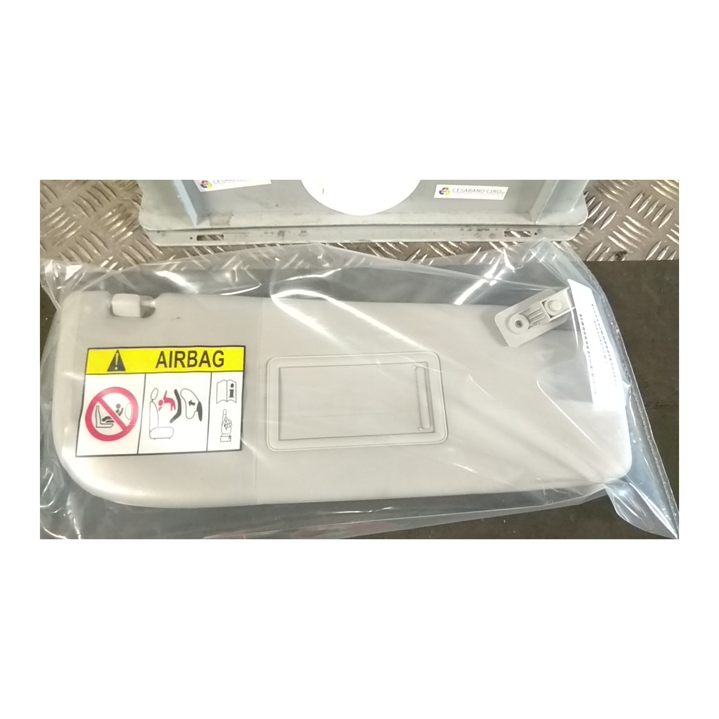 ALETTA PARASOLE PARABREZZA DX. 072 FIAT QUBO (4N) (06/16-) 225A2000 735685626