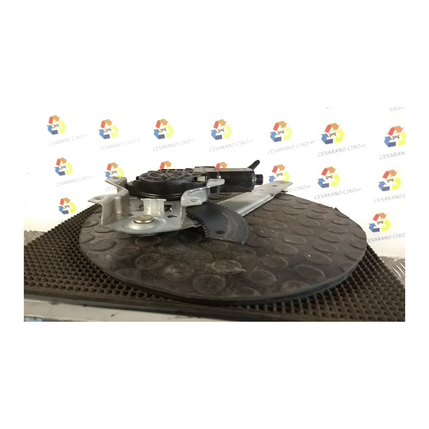 ALZACRISTALLO PORTA POST. ELETTRICO SX. 126 HYUNDAI GETZ (07/02-12/09) G4EA 834031C010