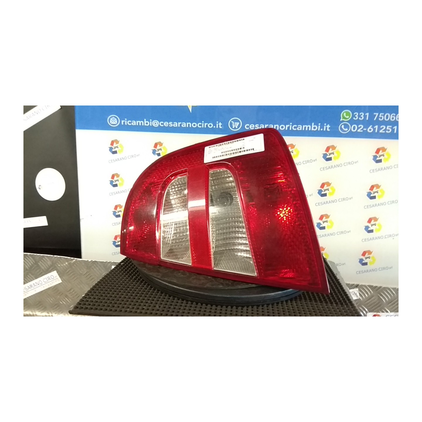 FANALE POST. DX. 061 SKODA FABIA (6Y) (01/00-11/07) BBY 6Y6945112C