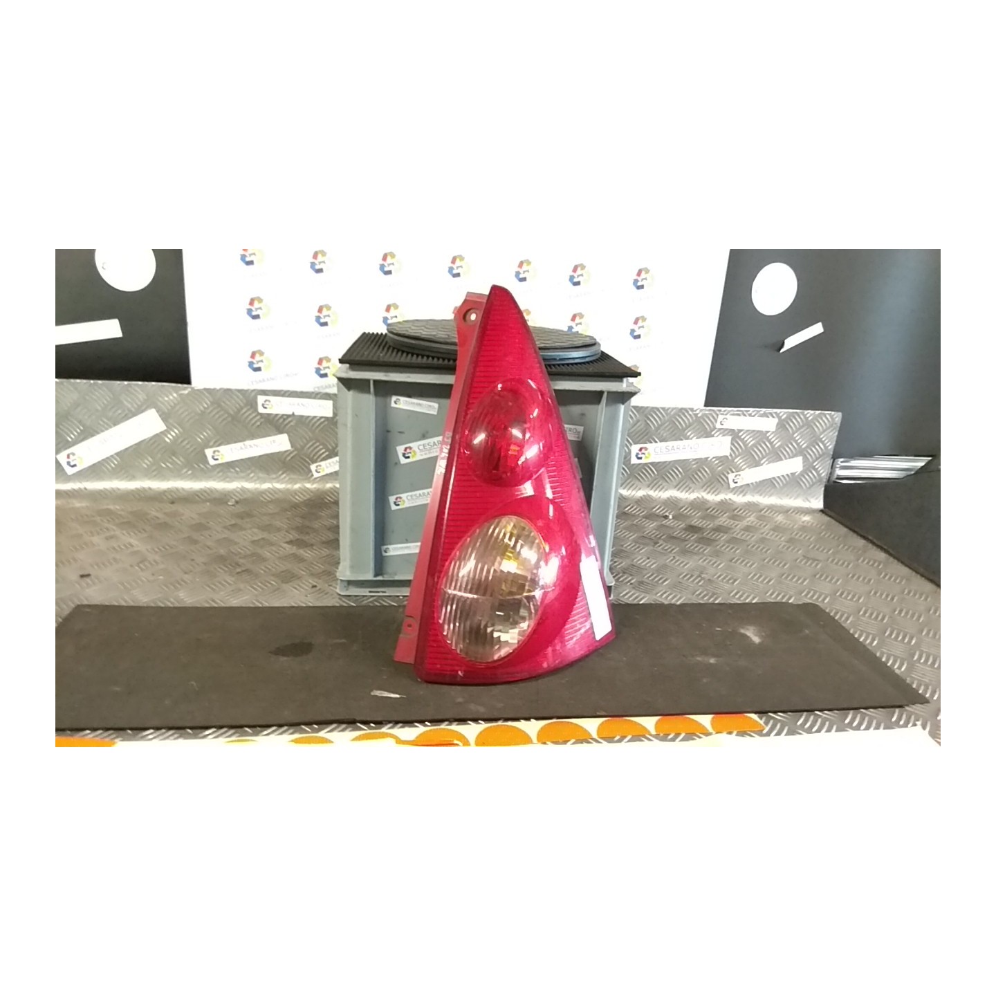 FANALE POST. DX. 020 PEUGEOT 107 (06/05-) 1KR 6351X6