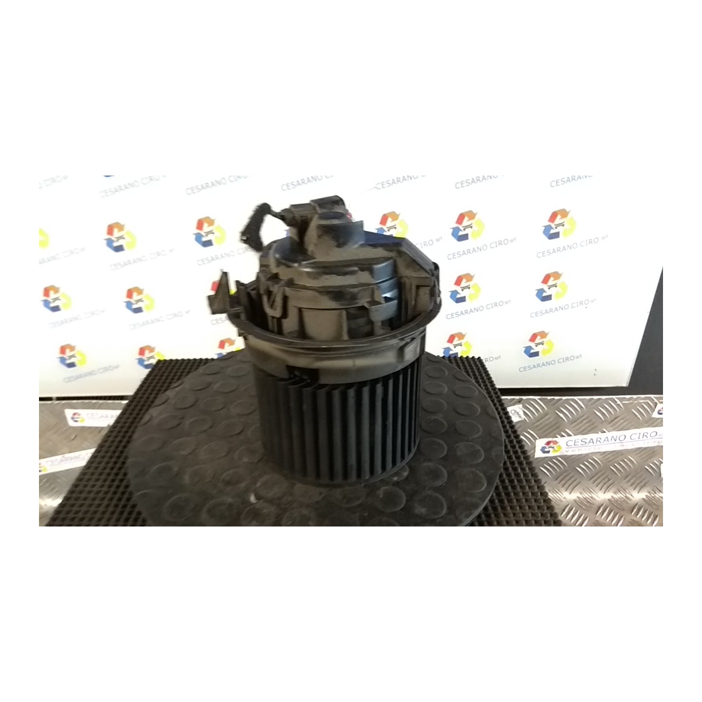 MOTORINO VENTILAZIONE ABITACOLO 045 DACIA SANDERO 2A SERIE (12/12-) D4FF7 272100975R
