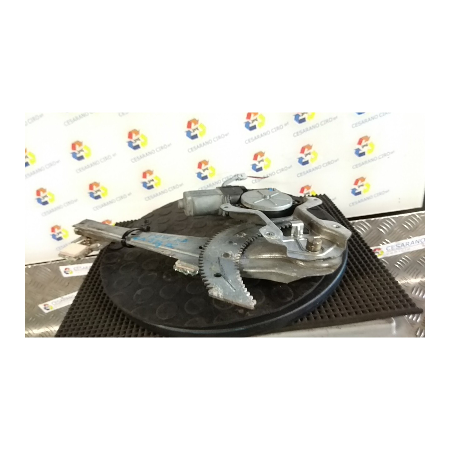 ALZACRISTALLO ELETTR. PORTA POST. DX. 073 HONDA CR-V 1A SERIE (05/97-03/02) B20B3 72711S10J01