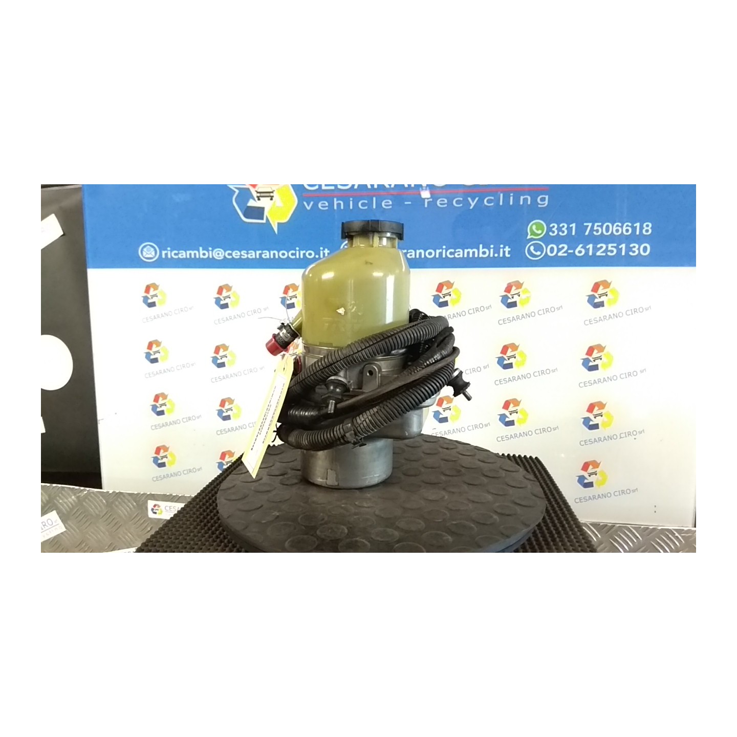 POMPA SERVOSTERZO TRW C/SERBATOIO 135 OPEL ASTRA (A04) (01/04-03/11) Z16XEP 93179568