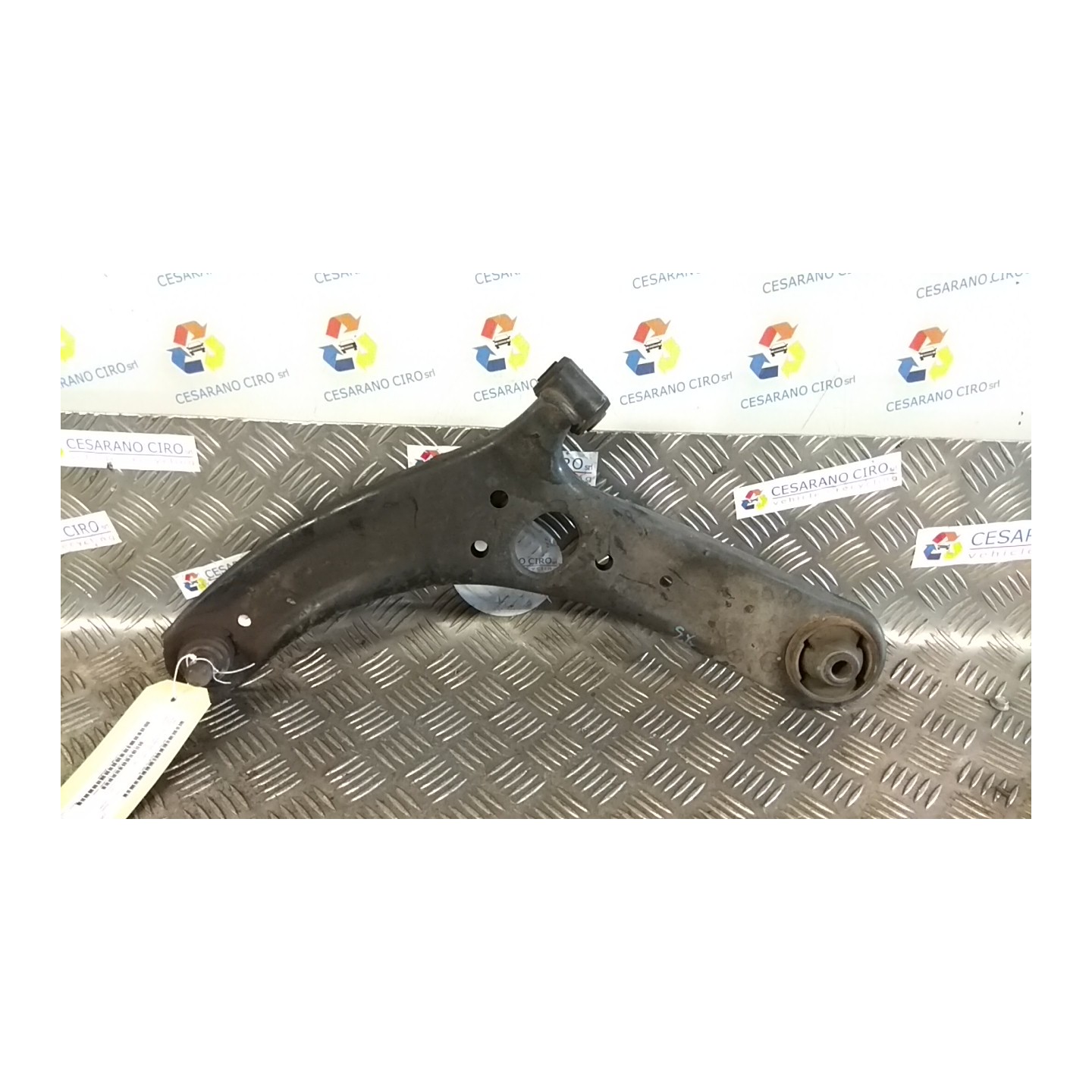 BRACCIO OSCILLANTE SOSP. ANT. SX. 148 KIA RIO 3A SERIE (08/11-09/15) D3FA 545001W000