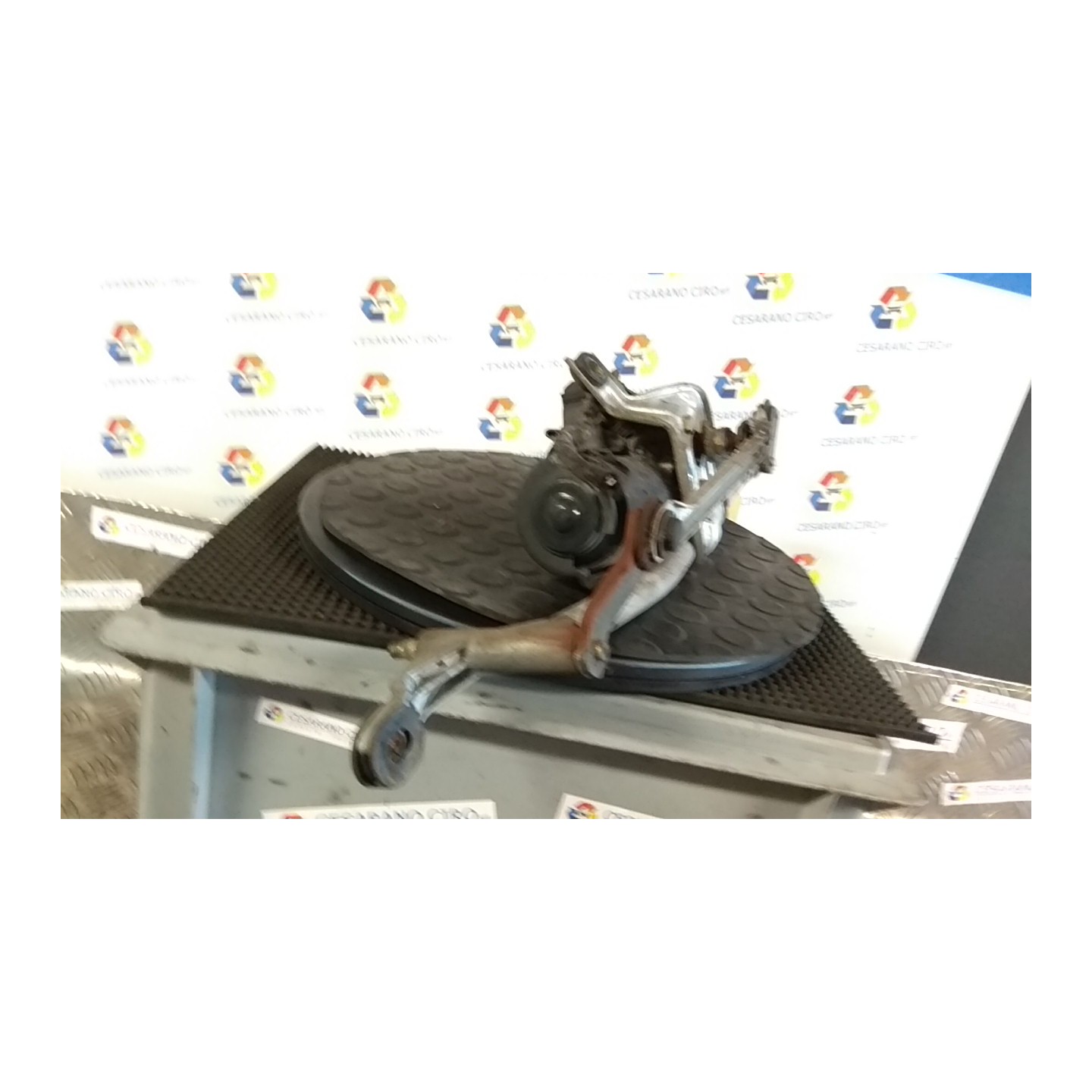 MECCANISMO TERGIPARABREZZA CON MOTORINO 012 LANCIA Y (01/96-10/00) 840A3000 46408351