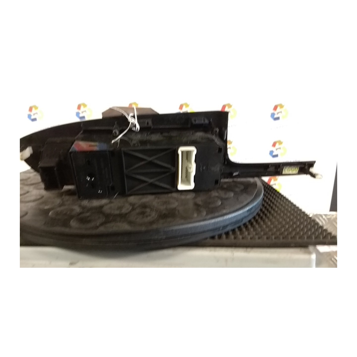 BLOCCO COMANDI ALZACRISTALLI E RETROVISORI EST. 022 HONDA ACCORD 7A SERIE (03/03-10/08) N22A1 NB3719043043008