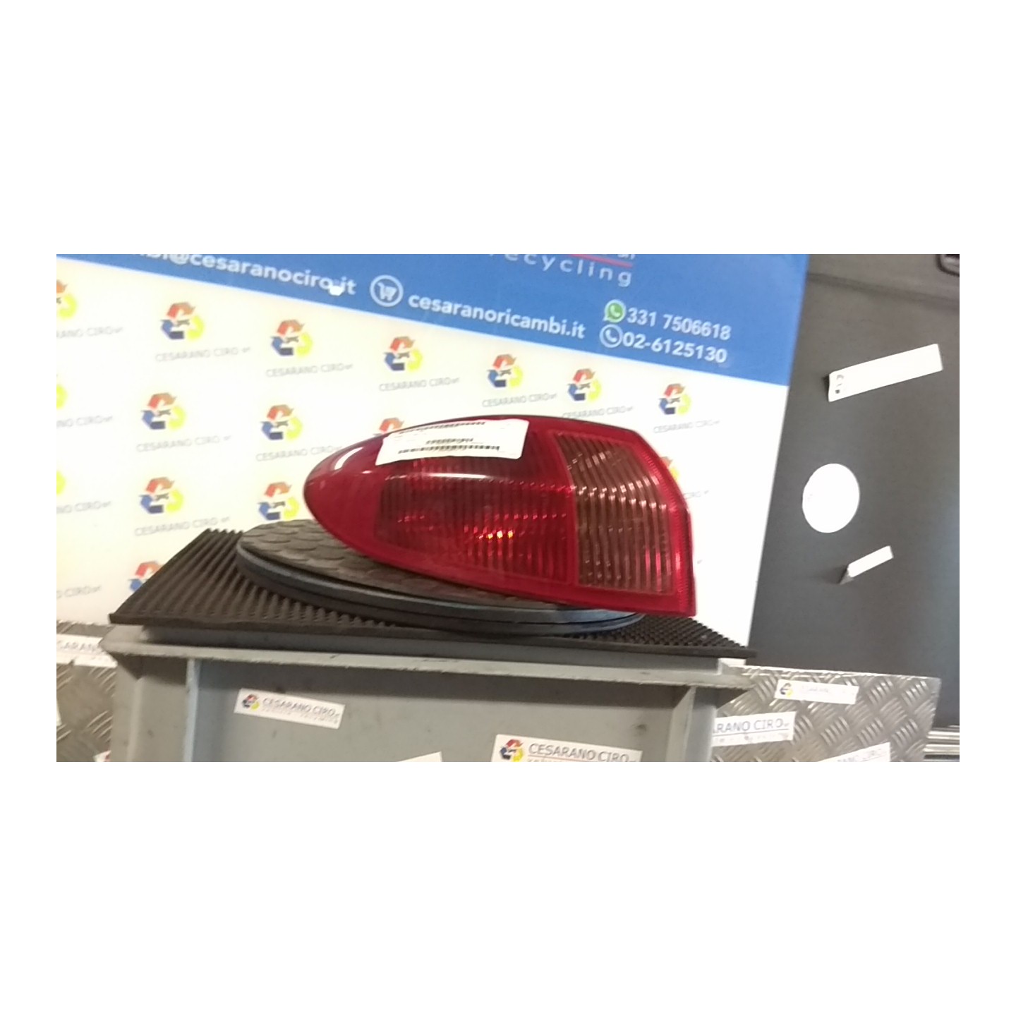 FANALE POST. PARTE EST. COMPL SX. 047 ALFA ROMEO 147 (W8) (10/04-07/11) AR37203 46556349