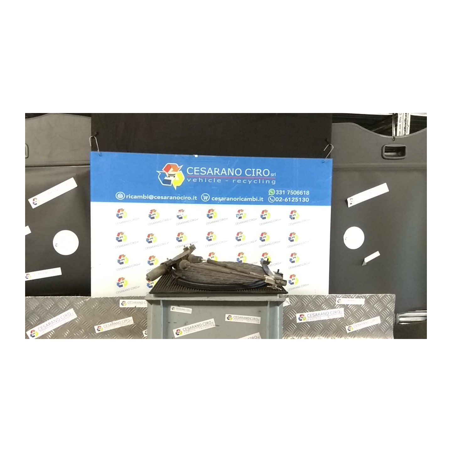 ALZACRISTALLO PORTA POST. SX. 057 ALFA ROMEO 147 (W8) (10/04-07/11) AR37203 46557041