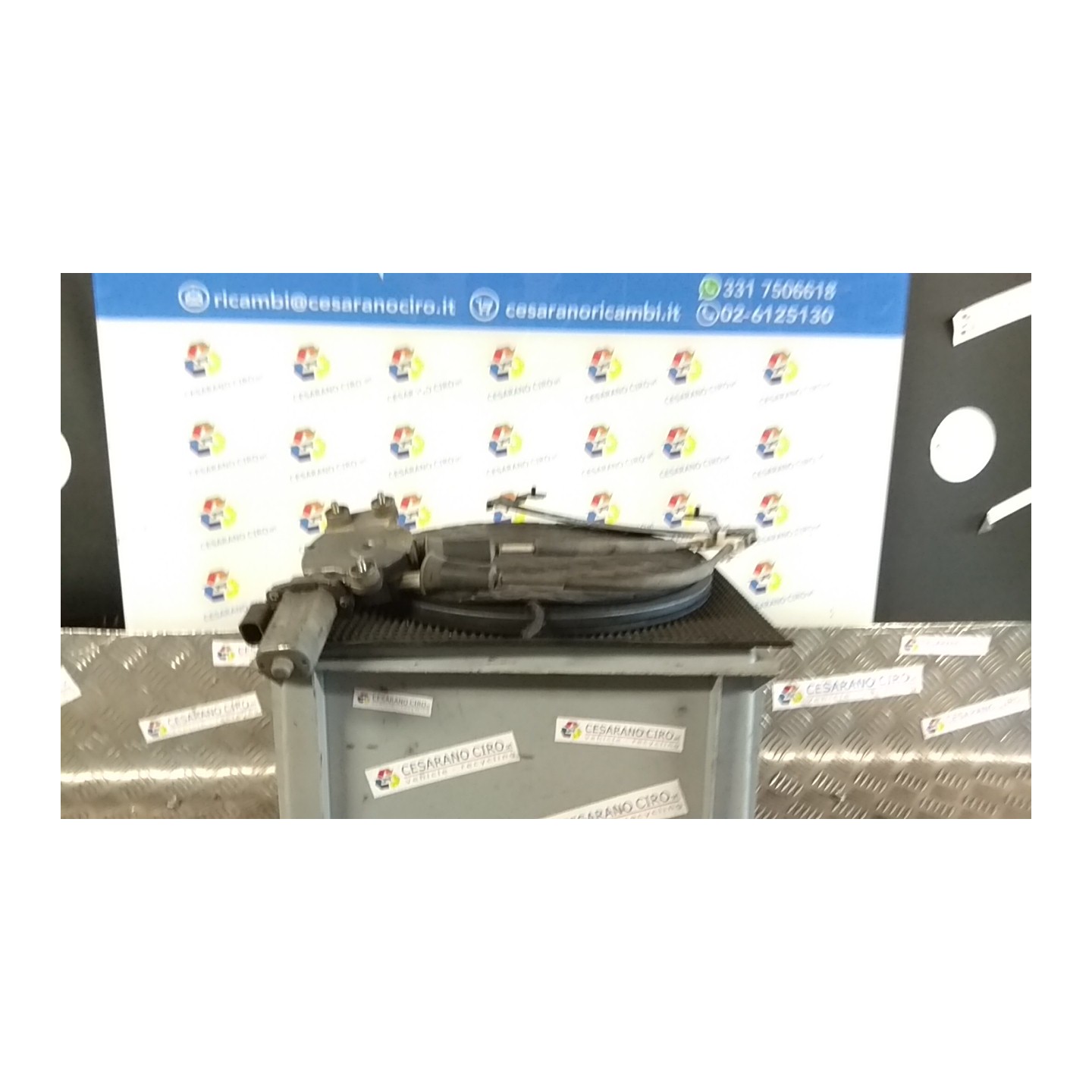 ALZACRISTALLO PORTA POST. SX. 057 ALFA ROMEO 147 (W8) (10/04-07/11) AR37203 46557041