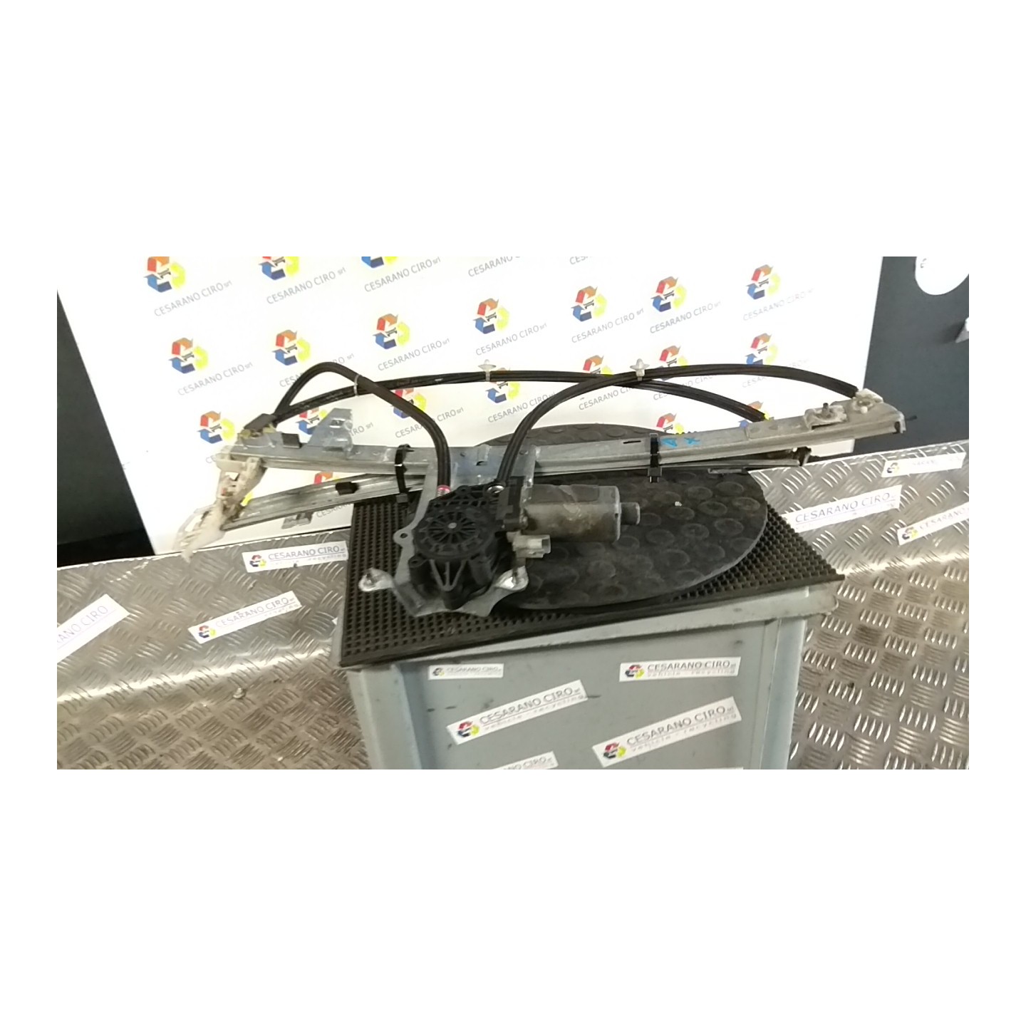 ALZACRISTALLO ELETTR. PORTA ANT. C/MOTORINO DX. 077 CITROEN XSARA PICASSO (12/99-01/10) NFV 9222F9