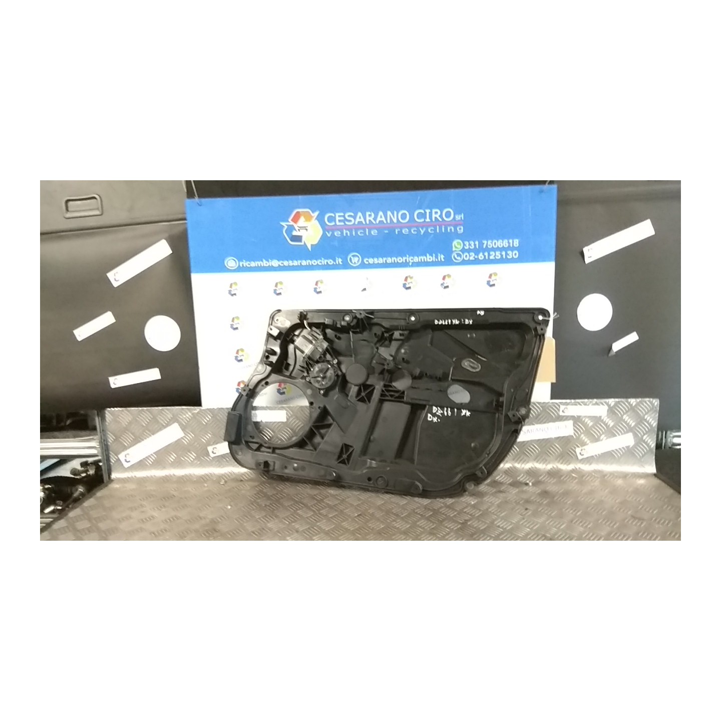 ALZACRISTALLO ELETTR. PORTA ANT. DX. 021 FORD FIESTA (CB1) (09/08-10/13) RTJA 1742702