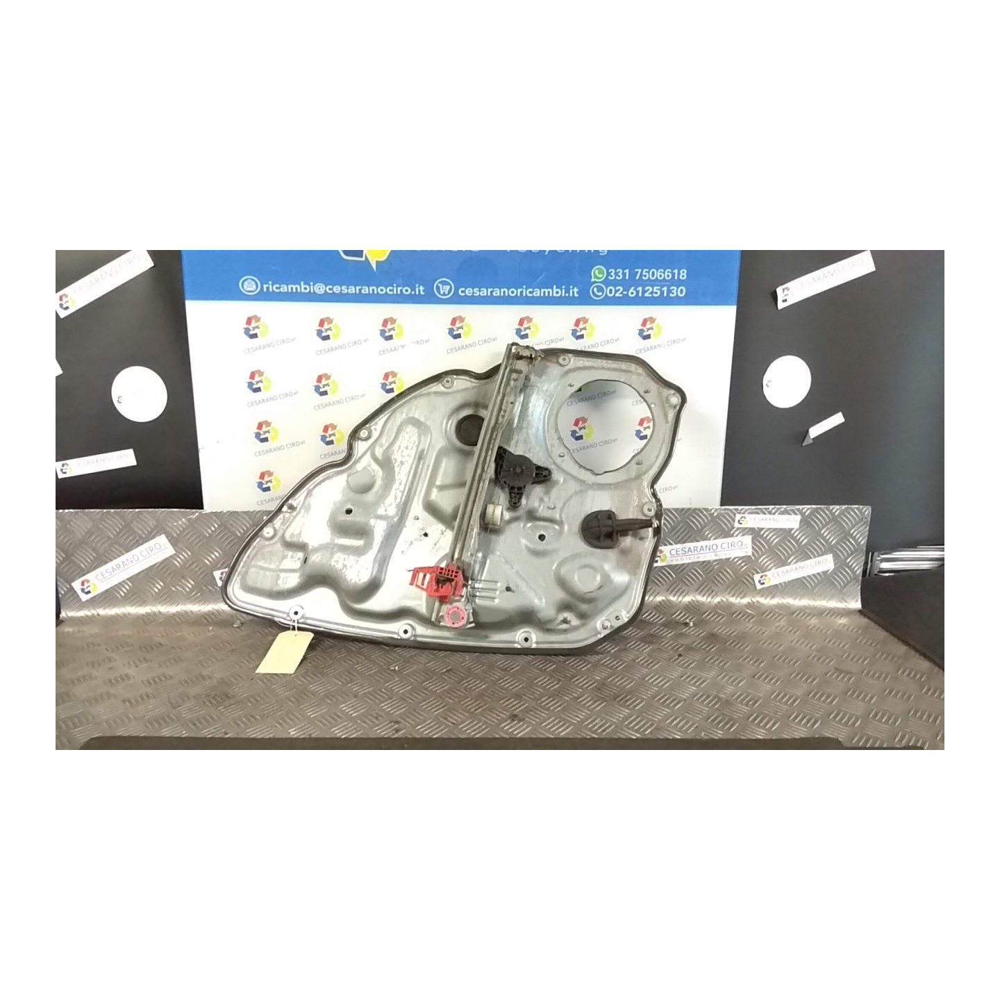 INTERRUTTORE ALZACRISTALLI PORTA POST. SX. 008 FIAT CROMA (2T) (10/07-12/11) 939A1000 735448295