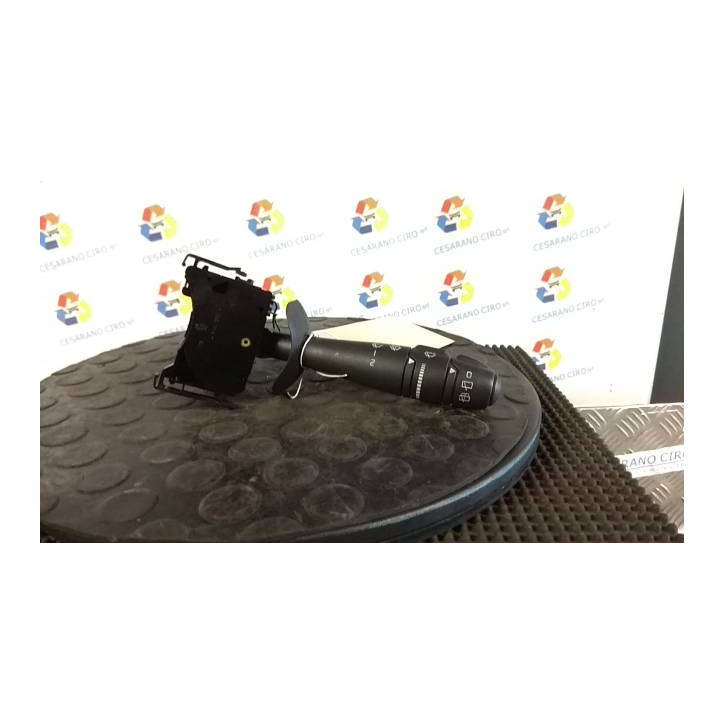 BLOCCO COMANDI TERGICRISTALLI 011 RENAULT LAGUNA 2A SERIE (03/01-09/07) F4PC7 7701048915