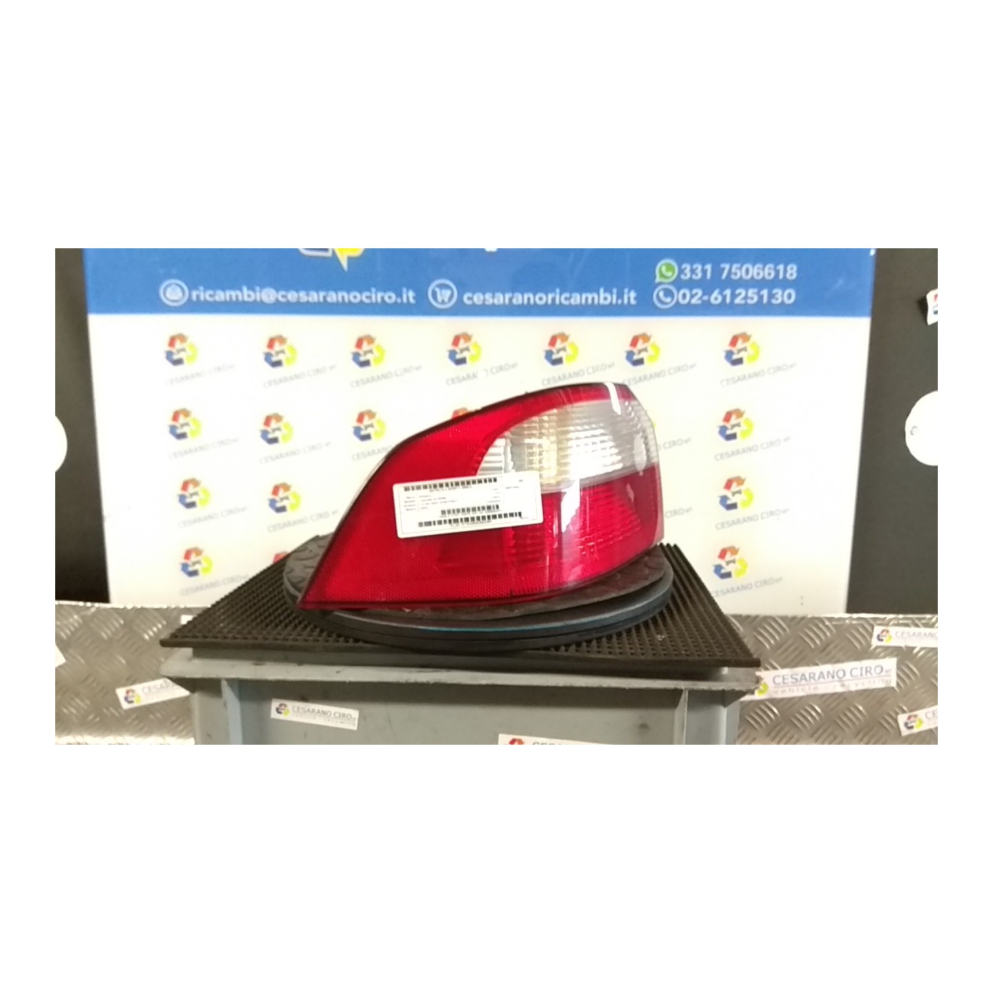 FANALE POST. PARTE EST. SX. 014 RENAULT LAGUNA 2A SERIE (03/01-09/07) F4PC7 8200002473