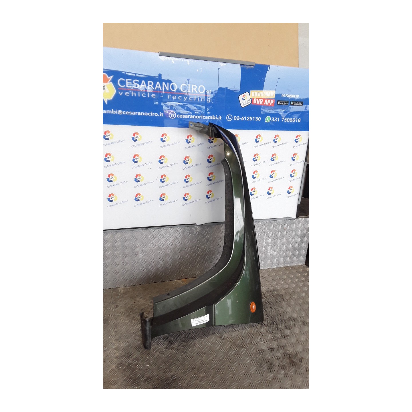 PARAFANGO ANT. SX. 056 JEEP CHEROKEE (KJ) (11/01-11/04) 54C 55177101AD