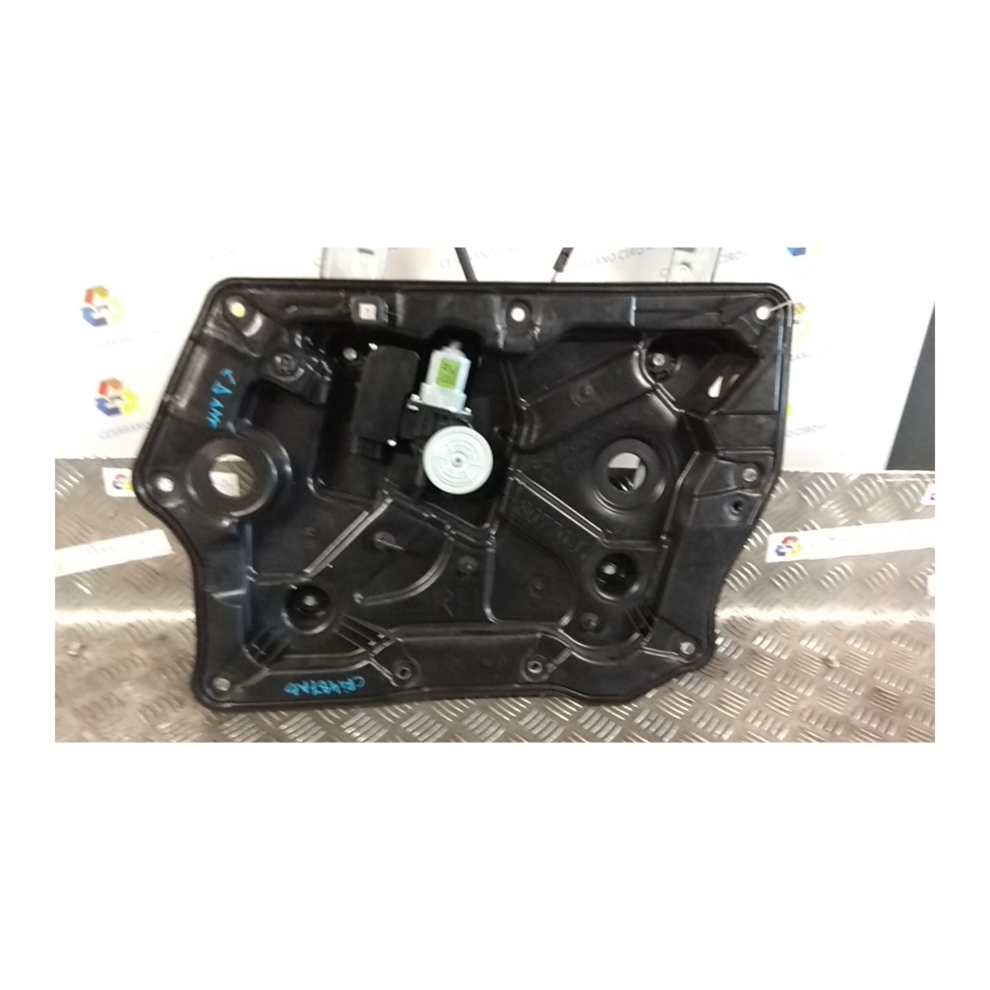 ALZACRISTALLO ELETTR. PORTA ANT. DX. 098 RENAULT KOLEOS (05/08-) M9RG8 80720JY00B