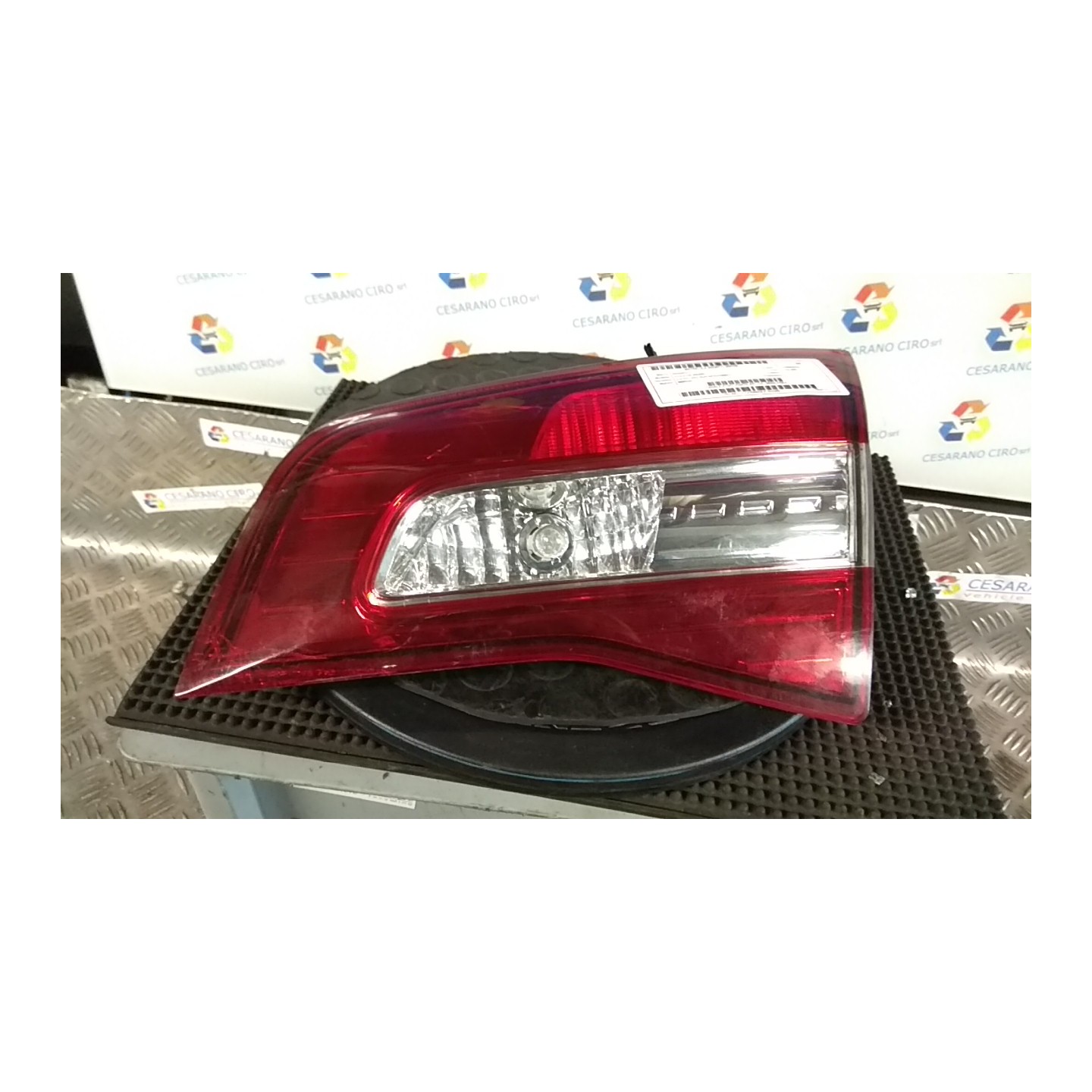 FANALE POST. PARTE INT. DX. 106 RENAULT KOLEOS (05/08-) M9RG8 26550JY05A