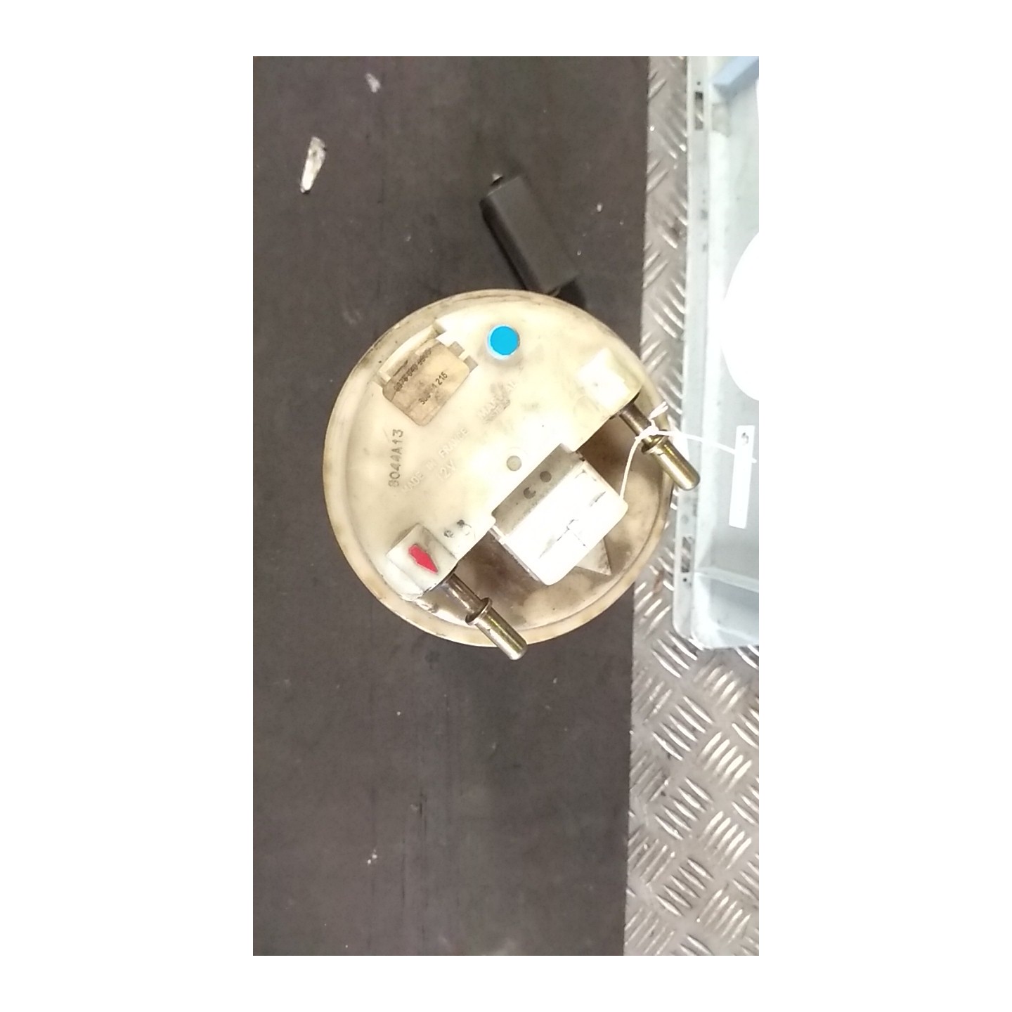 POMPA CARBURANTE C/TRASDUTTORE (GALLEGGIANTE) 111 VOLVO SERIE 40 (02/96-03/00) B4184S 30630593