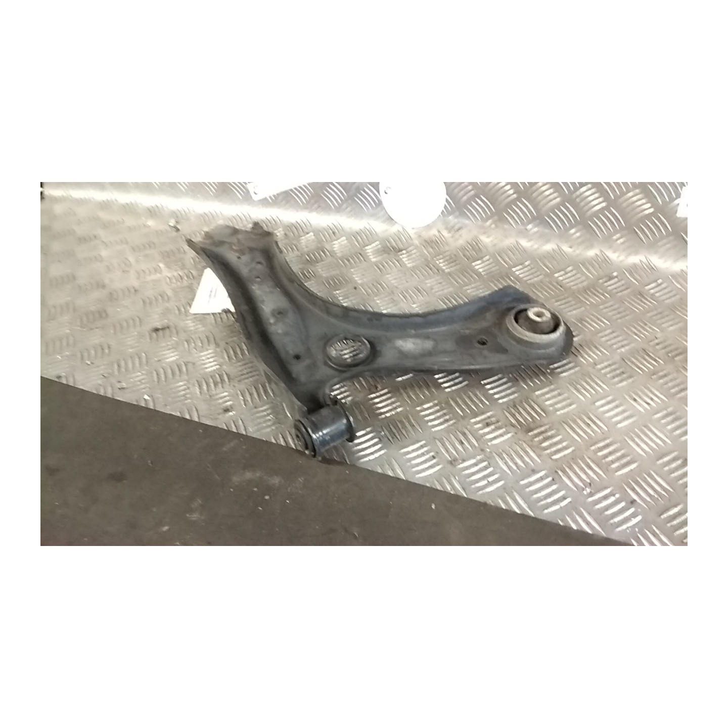 BRACCIO OSCILLANTE SOSP. ANT. SX. 028 SKODA ROOMSTER (5J) (03/10-) CGP 6R0407151E