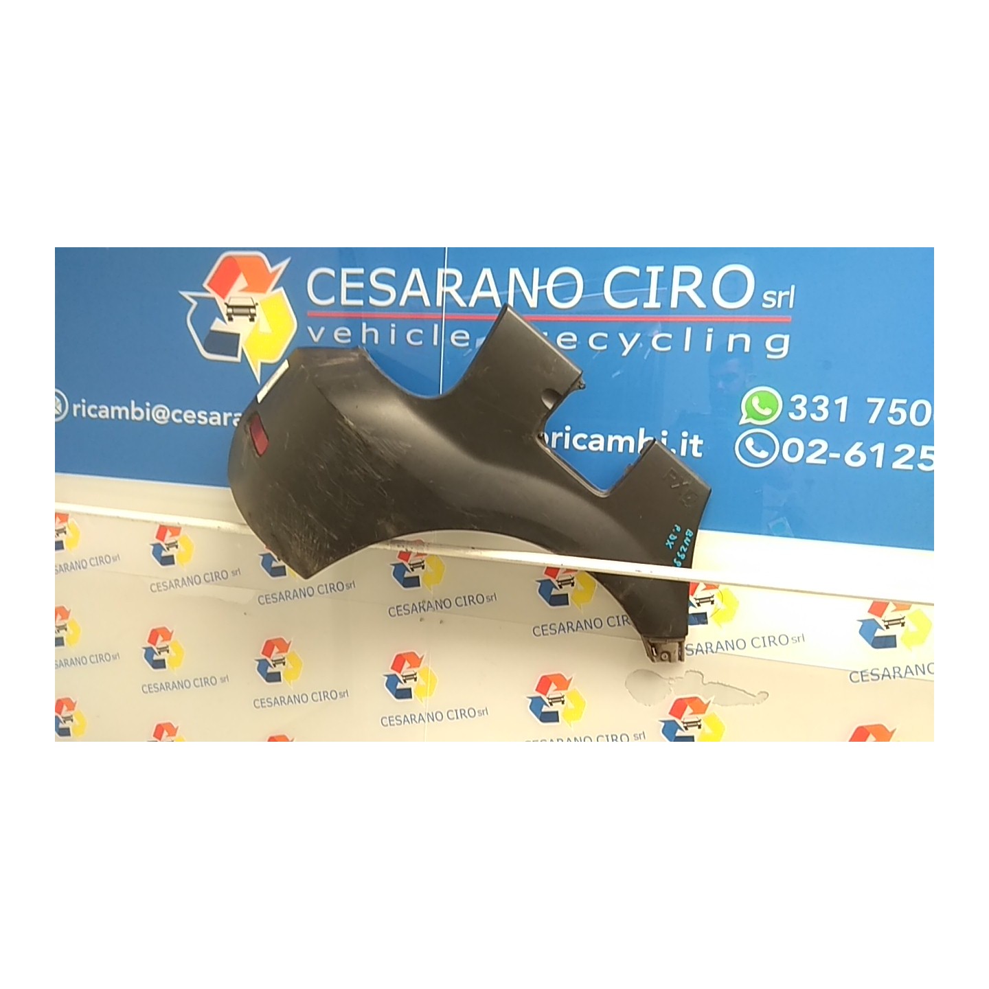 PARAURTI POST. LAT. DX. 048 RENAULT SCENIC RX 4 (02/00-06/03) F9QK7 7700435886