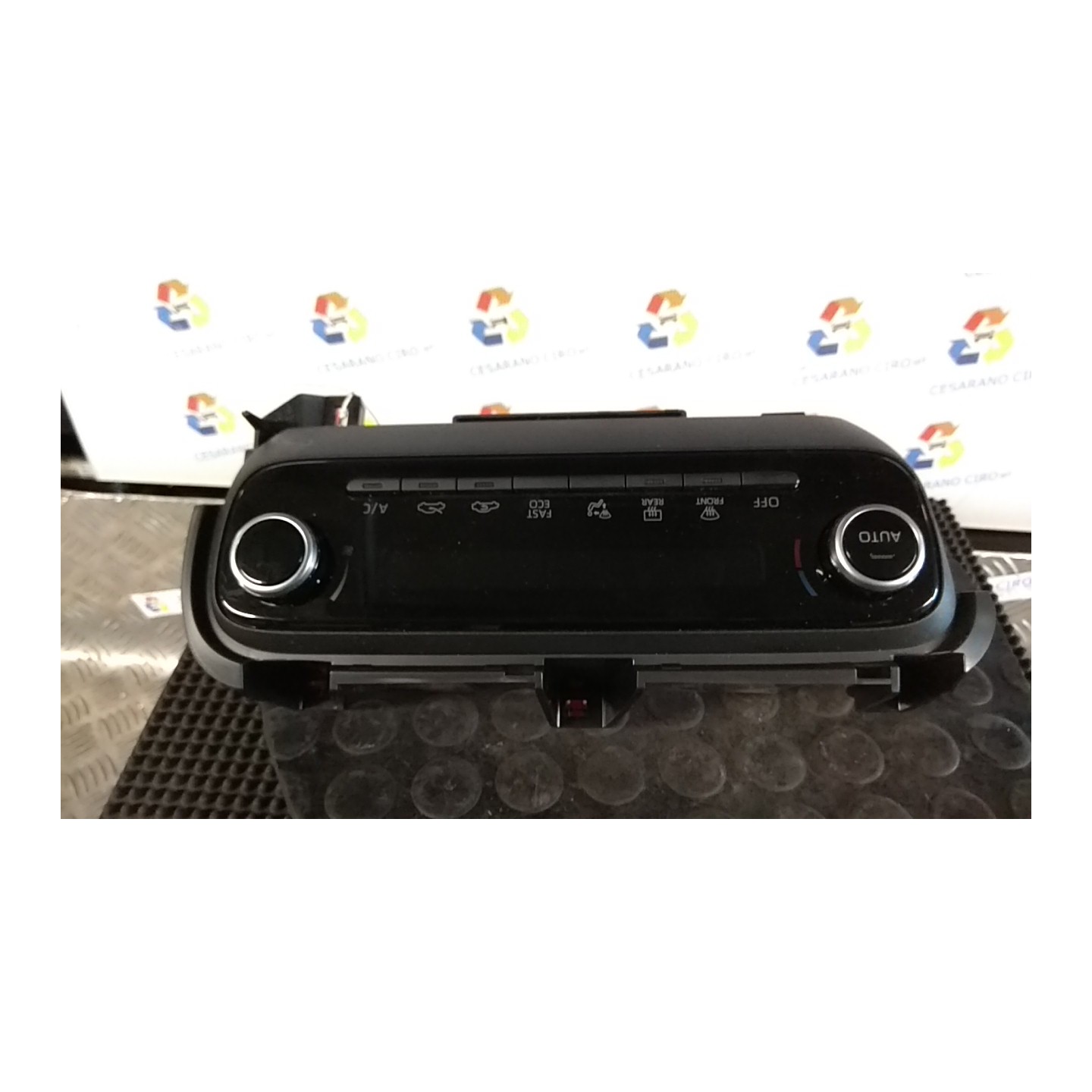 BLOCCO COMANDO CLIMATIZZAZIONE G/V 057 TOYOTA YARIS (02/20-) M15A 55900K0070