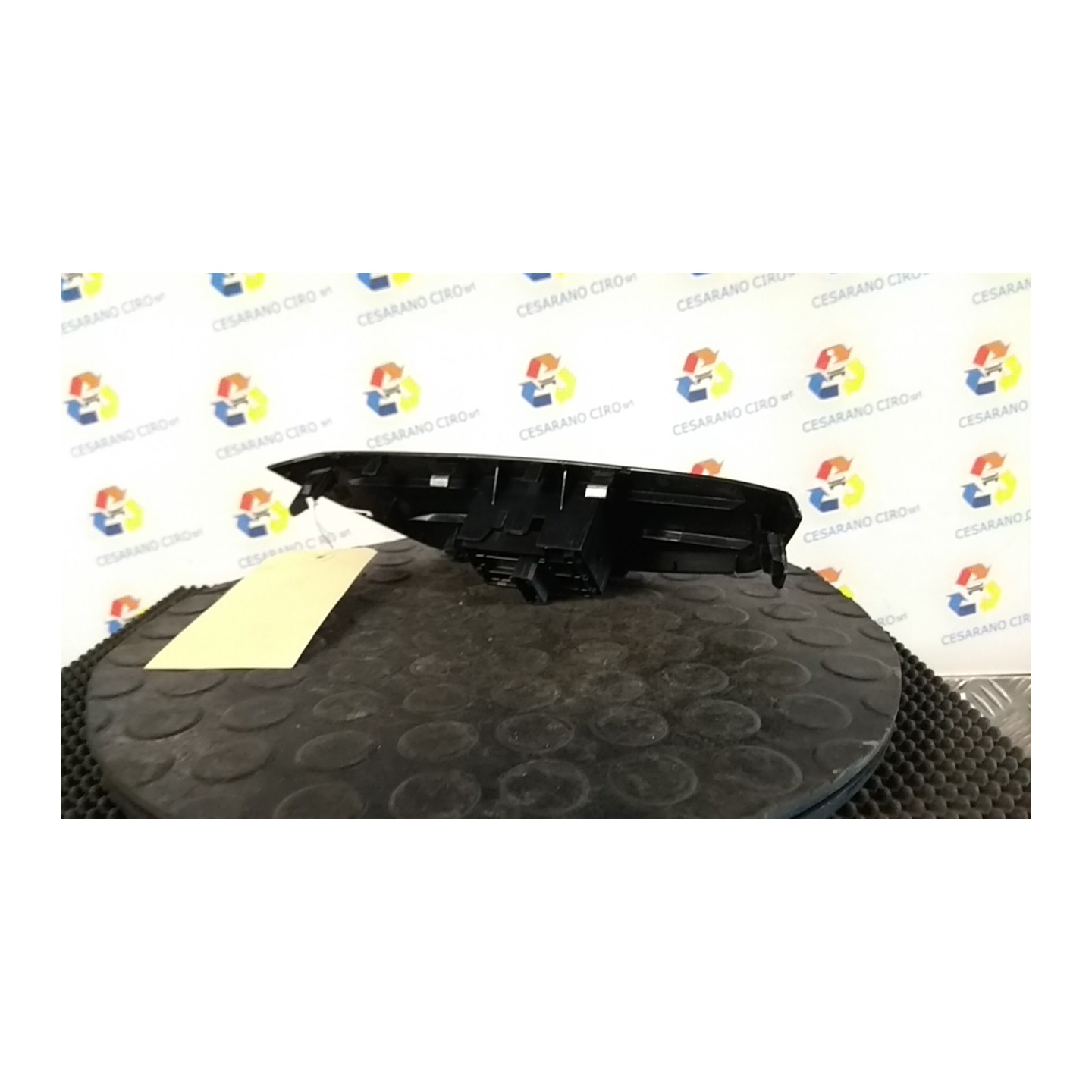 BLOCCO COMANDI ALZACRISTALLI 060 TOYOTA YARIS (02/20-) M15A 84040K0030
