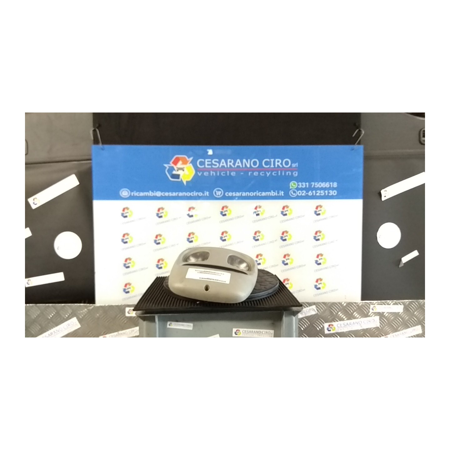 LUCE CORTESIA ANT. TETTO 075 JEEP CHEROKEE (KJ) (11/01-11/04) 54C NB2811074005001