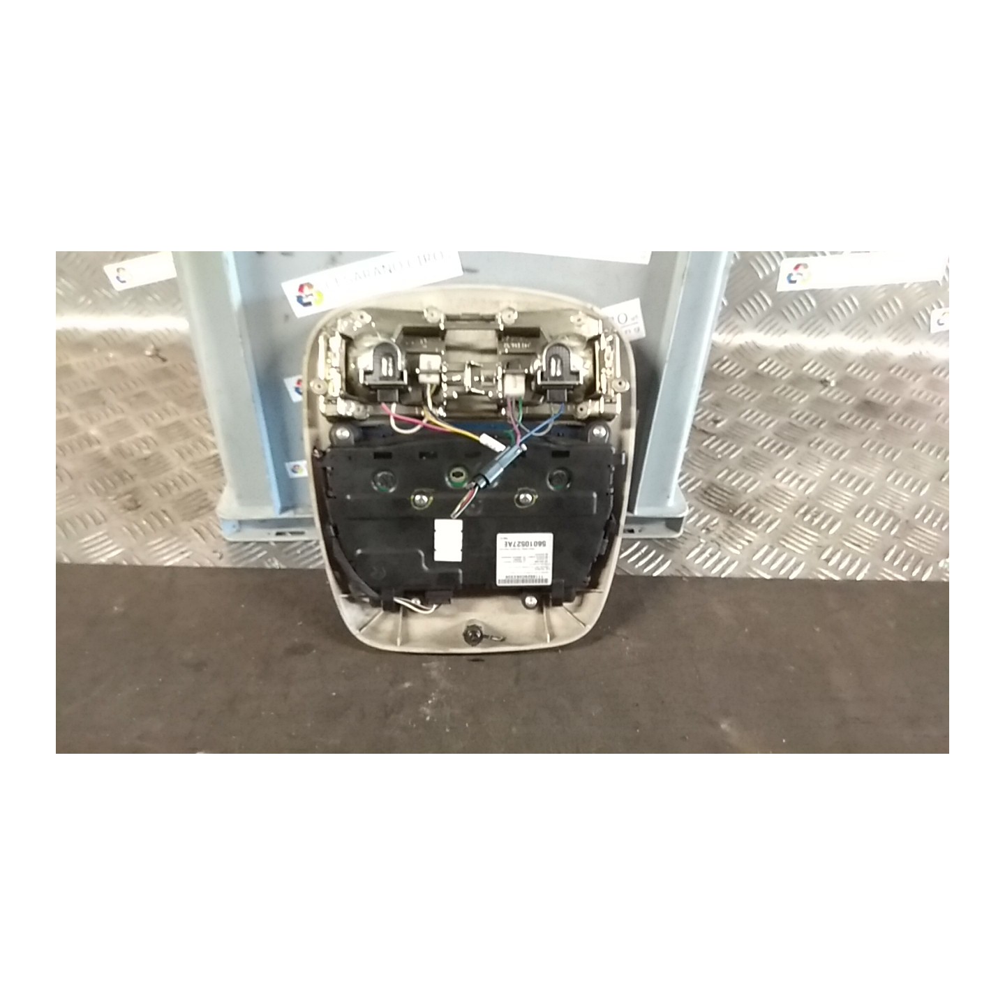 LUCE CORTESIA ANT. TETTO 075 JEEP CHEROKEE (KJ) (11/01-11/04) 54C NB2811074005001