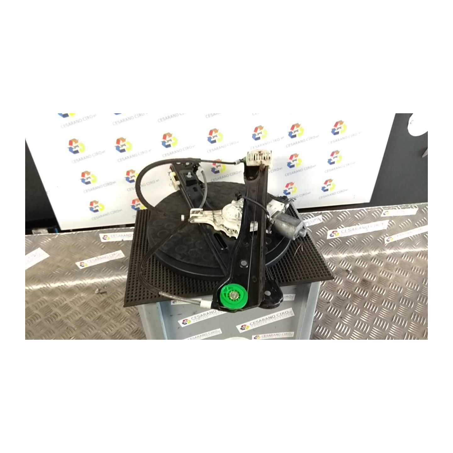 ALZACRISTALLO ELETTR. PORTA ANT. SX. 029 BMW SERIE 1 (E81/E87) (03/07-12/12 N47D20C 51337138465