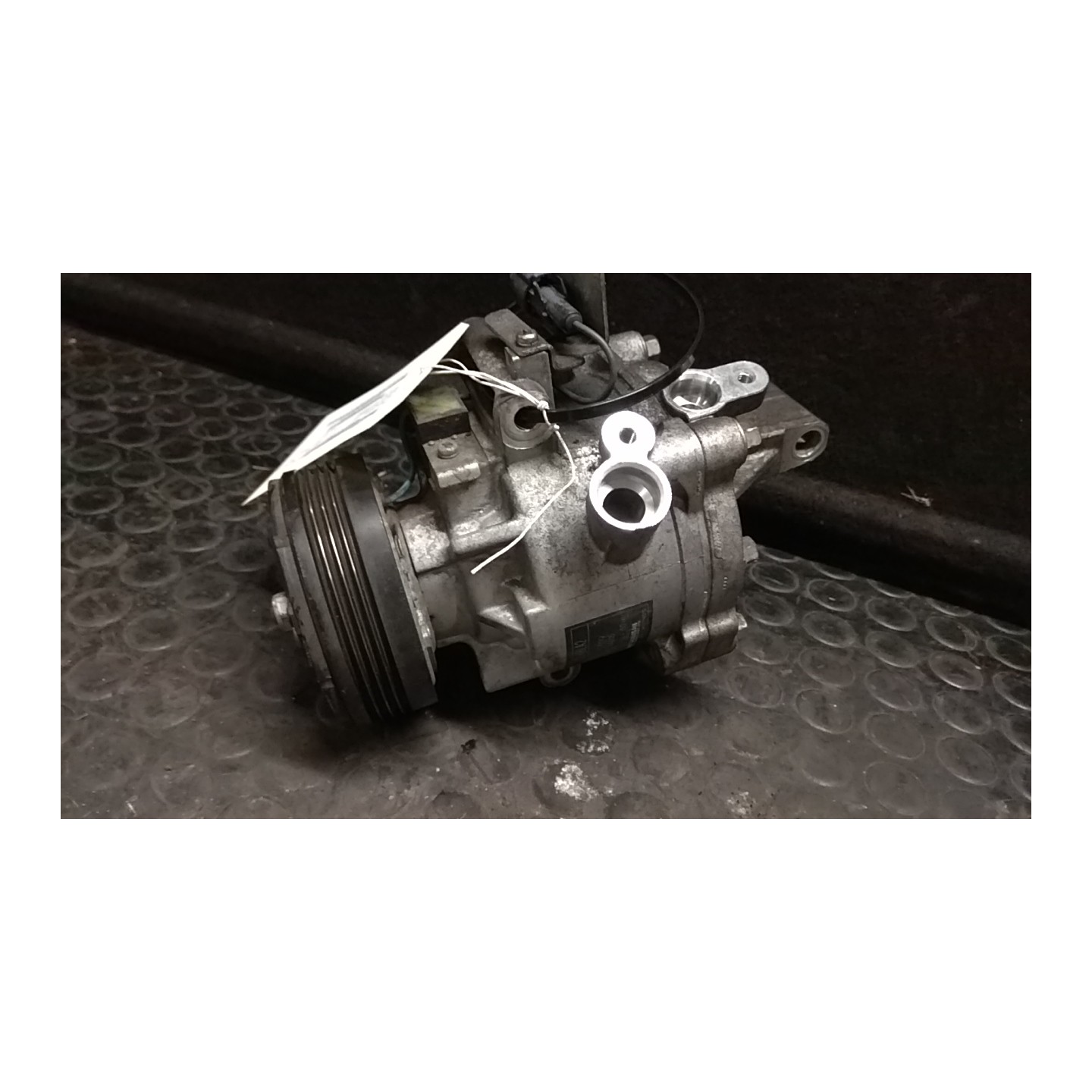 COMPRESSORE A/C 246 SUZUKI SWIFT (04/05-02/11) M13A 9520084EA0000